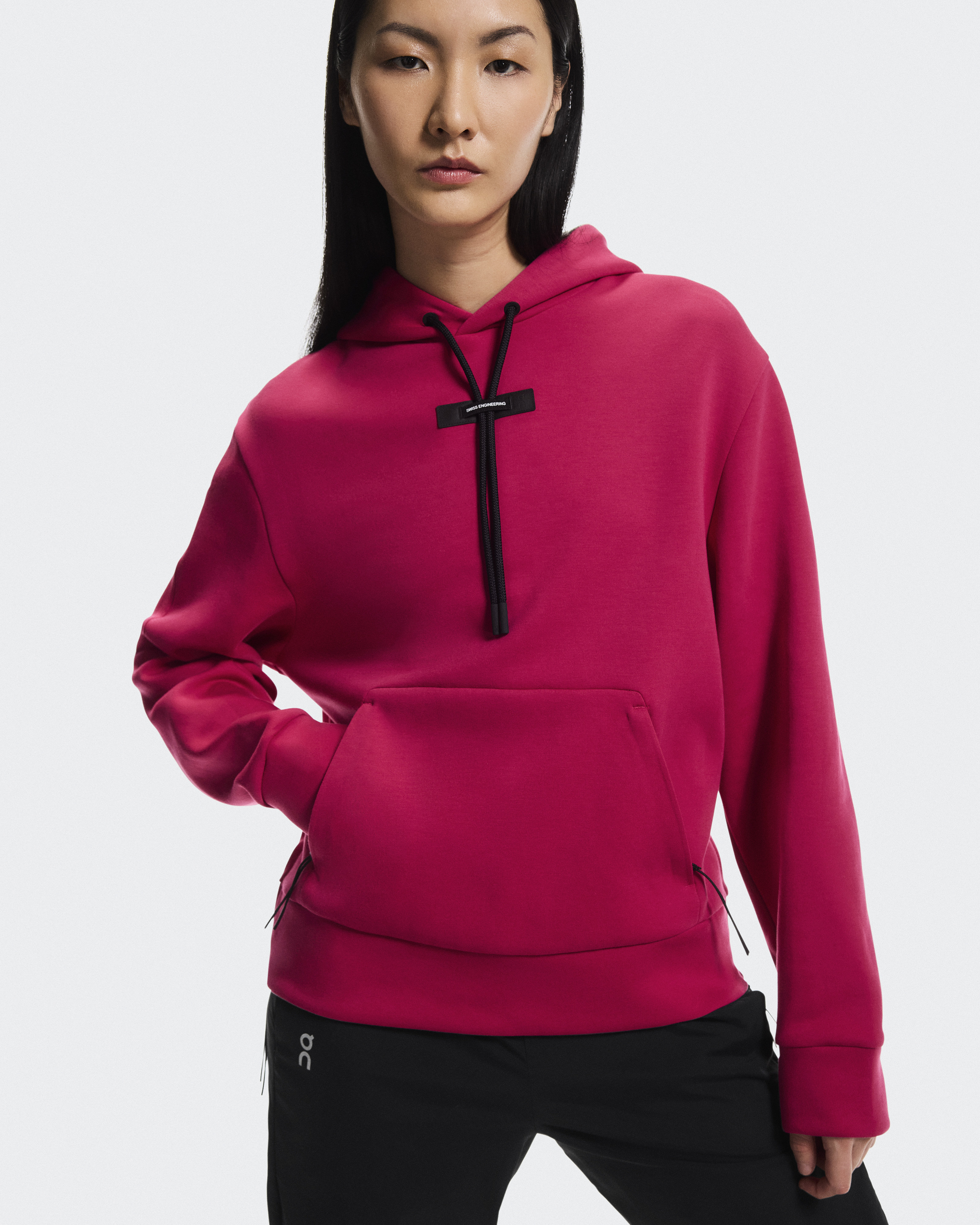 Women's Focus Tech Hoodie | Pink | On United States