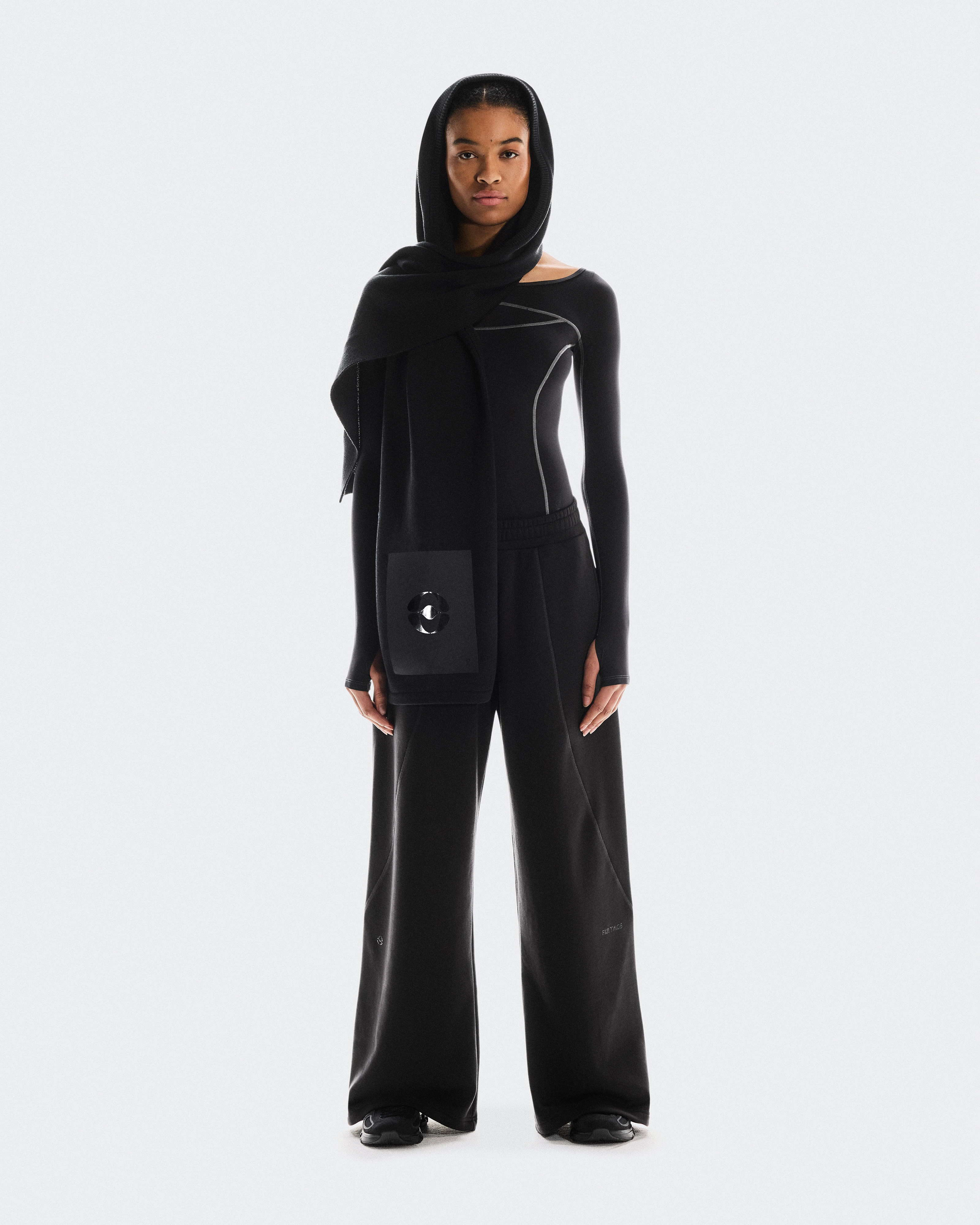On Hooded Scarf FKA Black Unisex Schals & Neck Gaiters