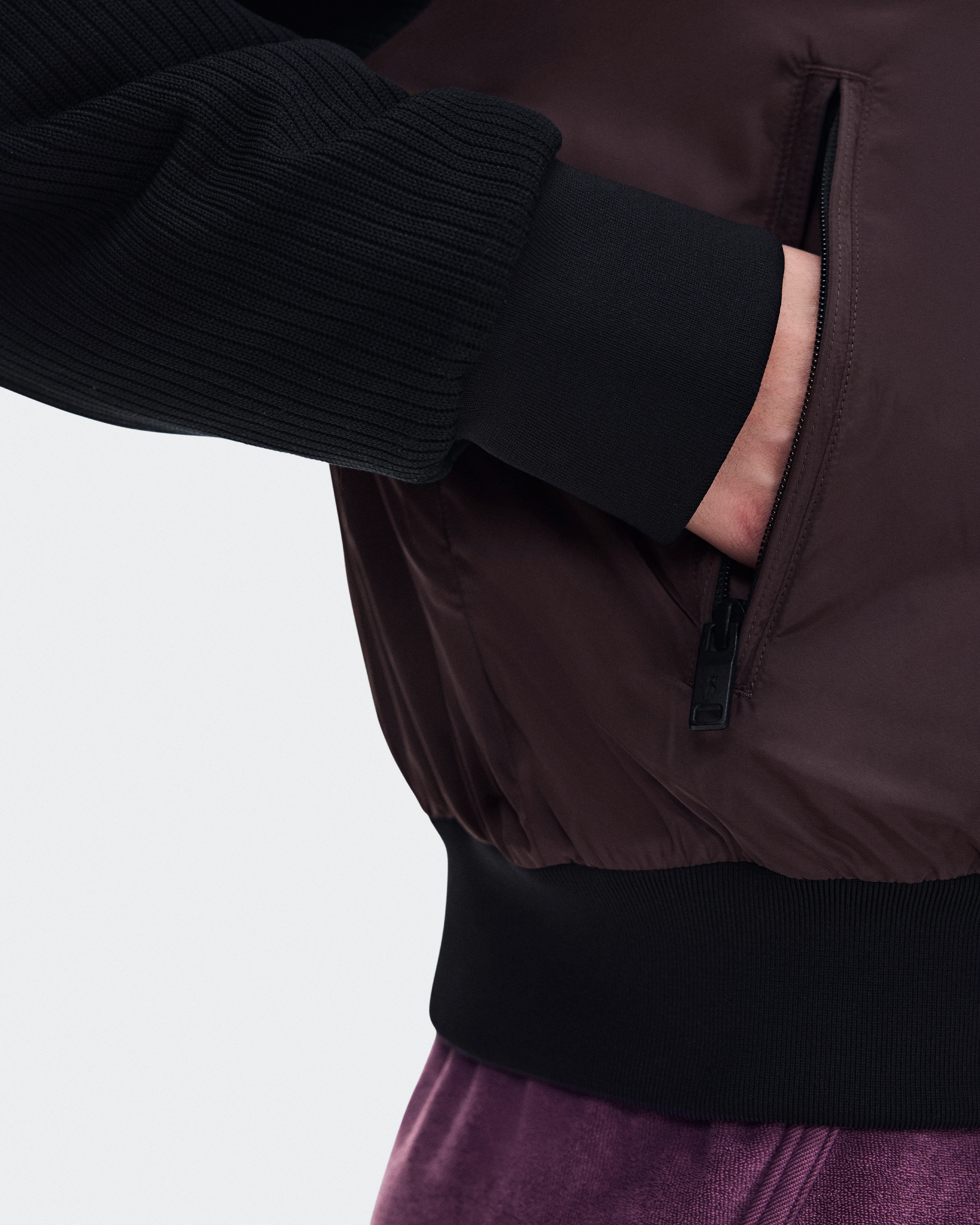 On Courtside Bomber Mulberry & Black Women Active life