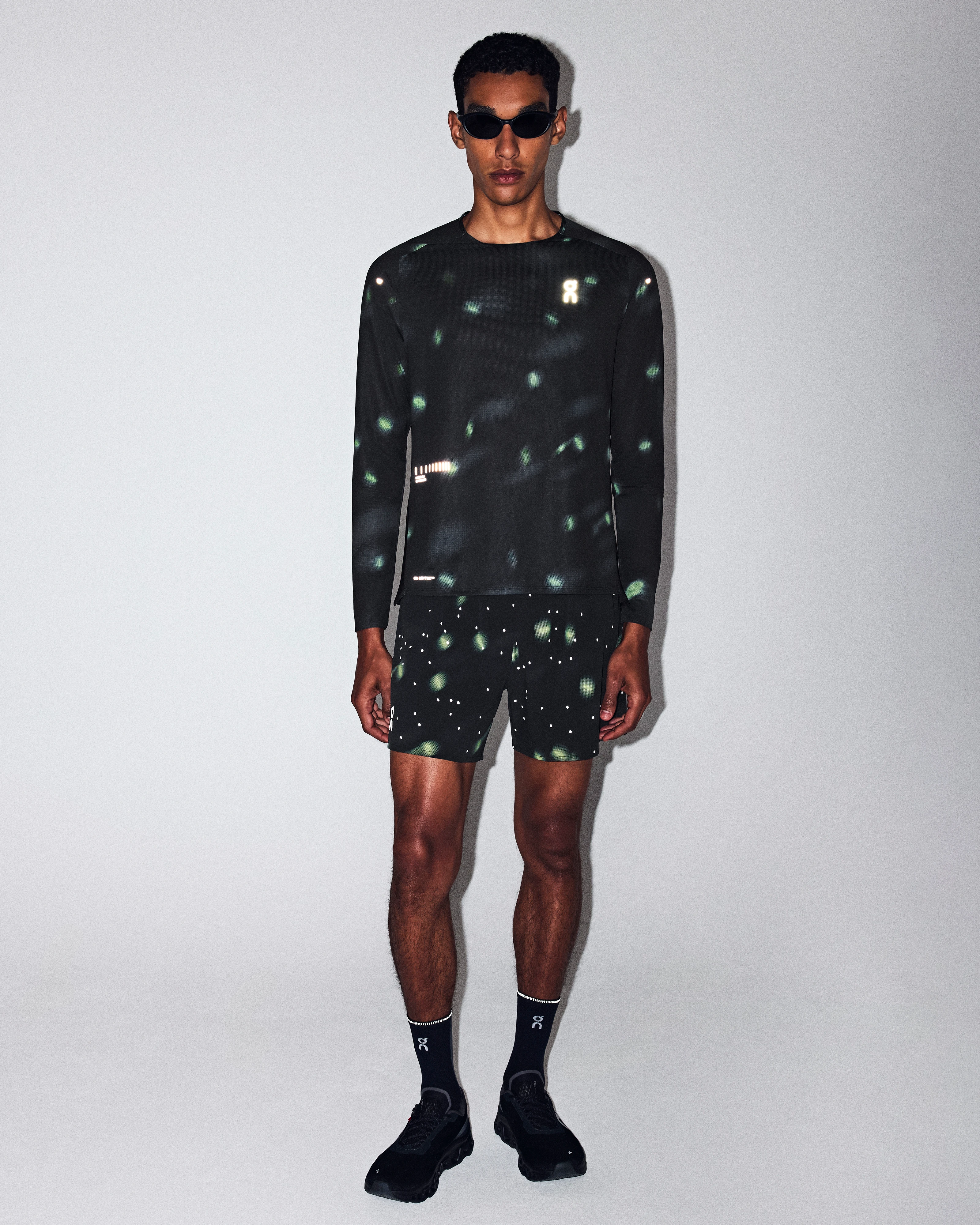 On Performance Long-T Lumos Black Homme Hauts et t-shirts