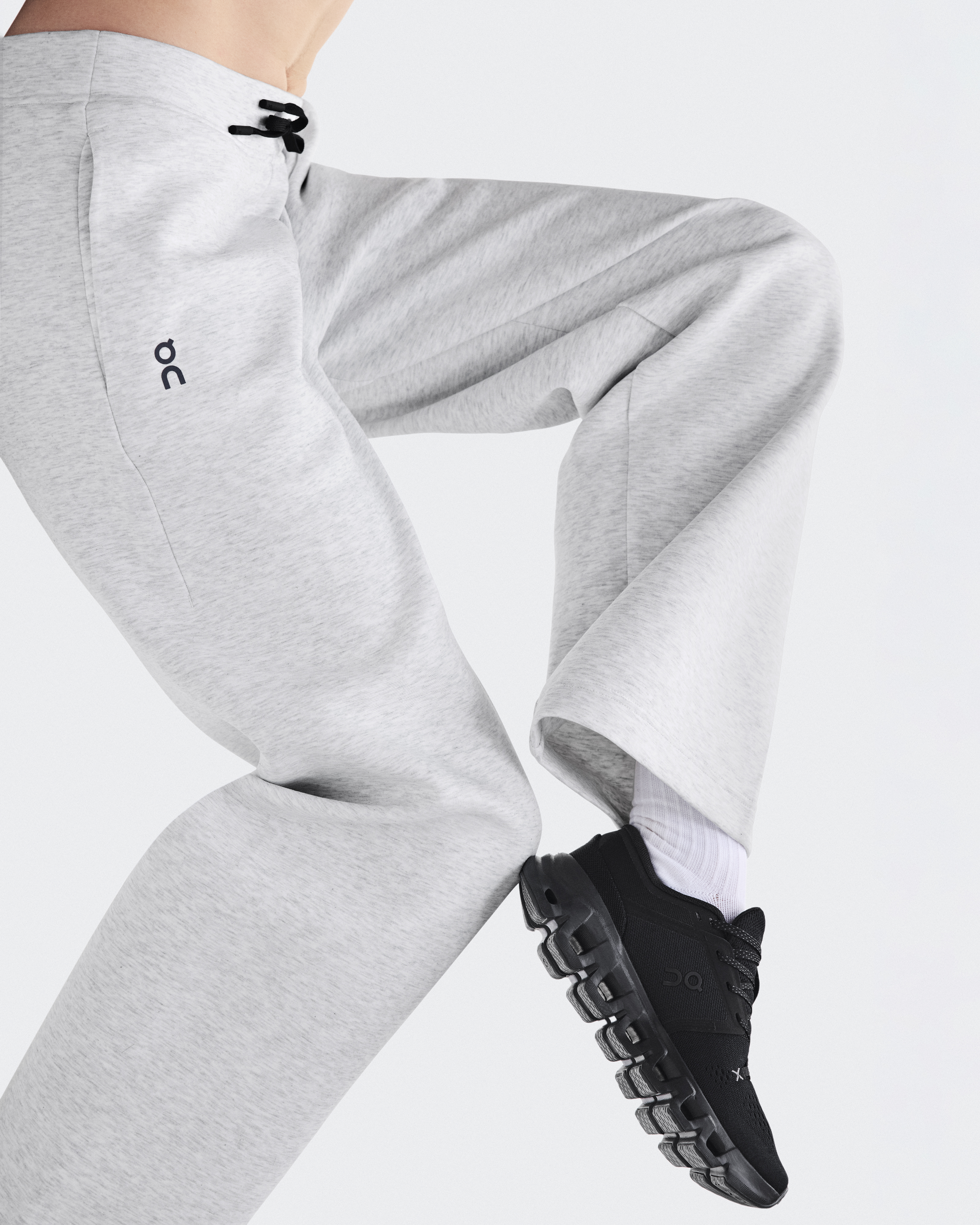 ウィメンズ Focus Tech Sweatpants | Crater | On 日本