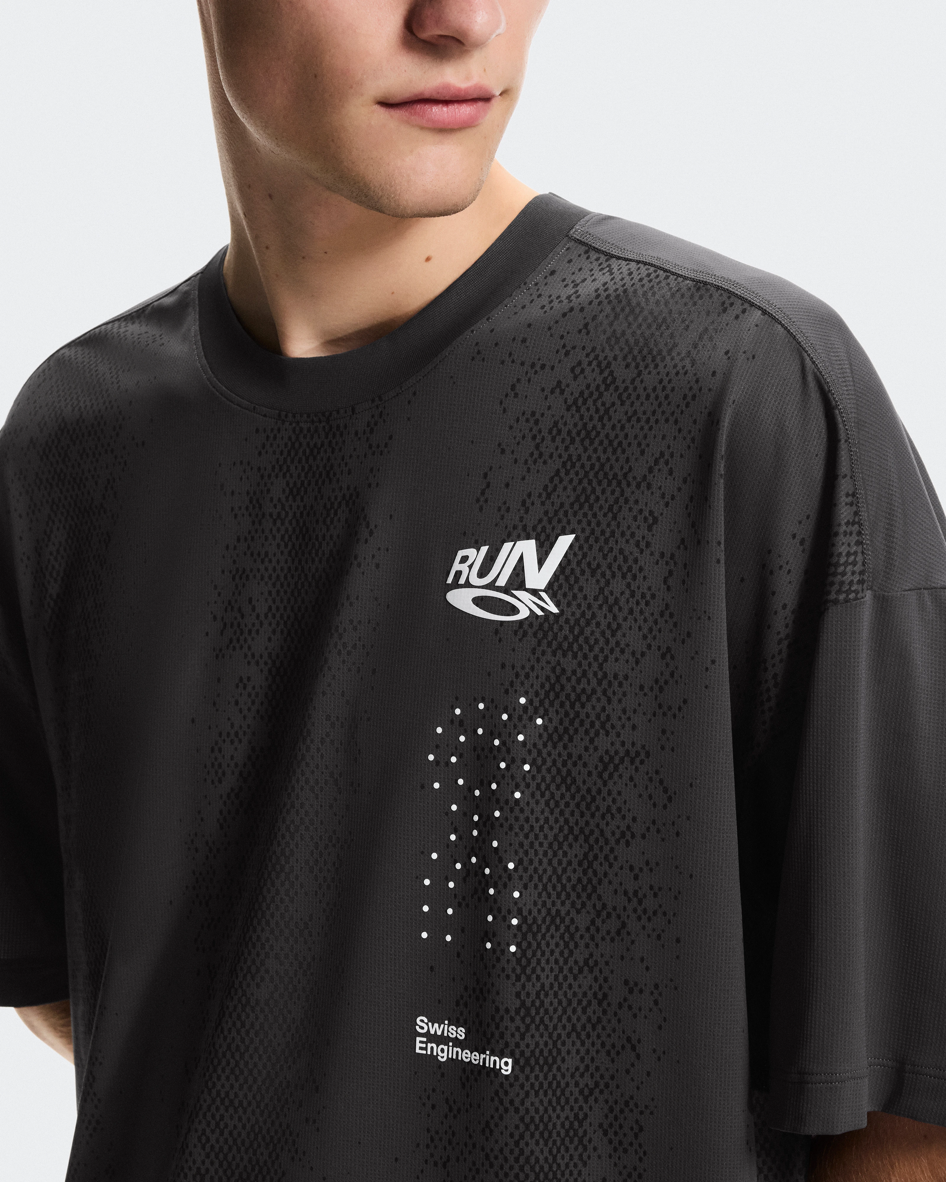 On Performance Volt-T Iron Men Tops and t-shirts