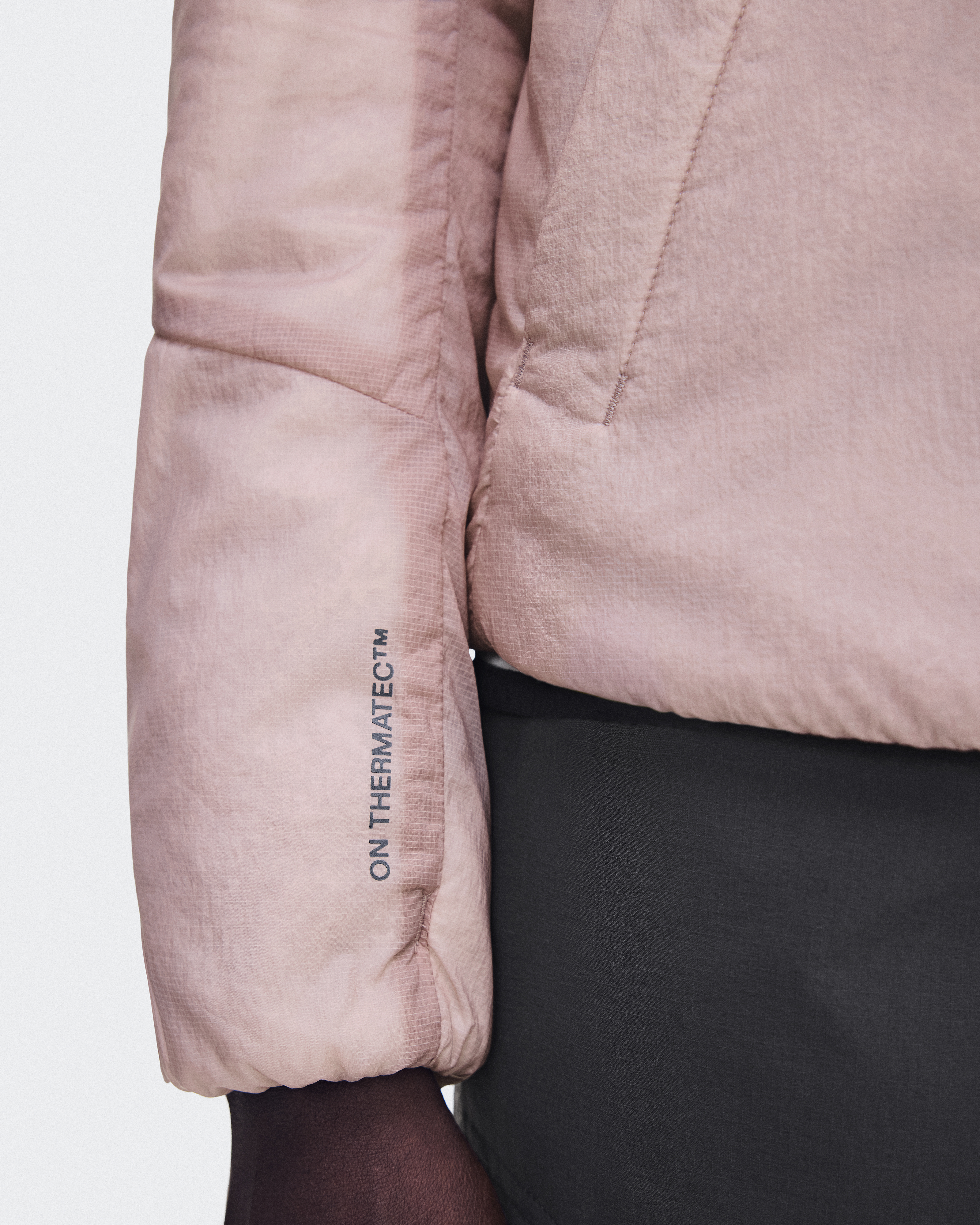 Women's Ascent Insulated Jacket | Pink | On United States