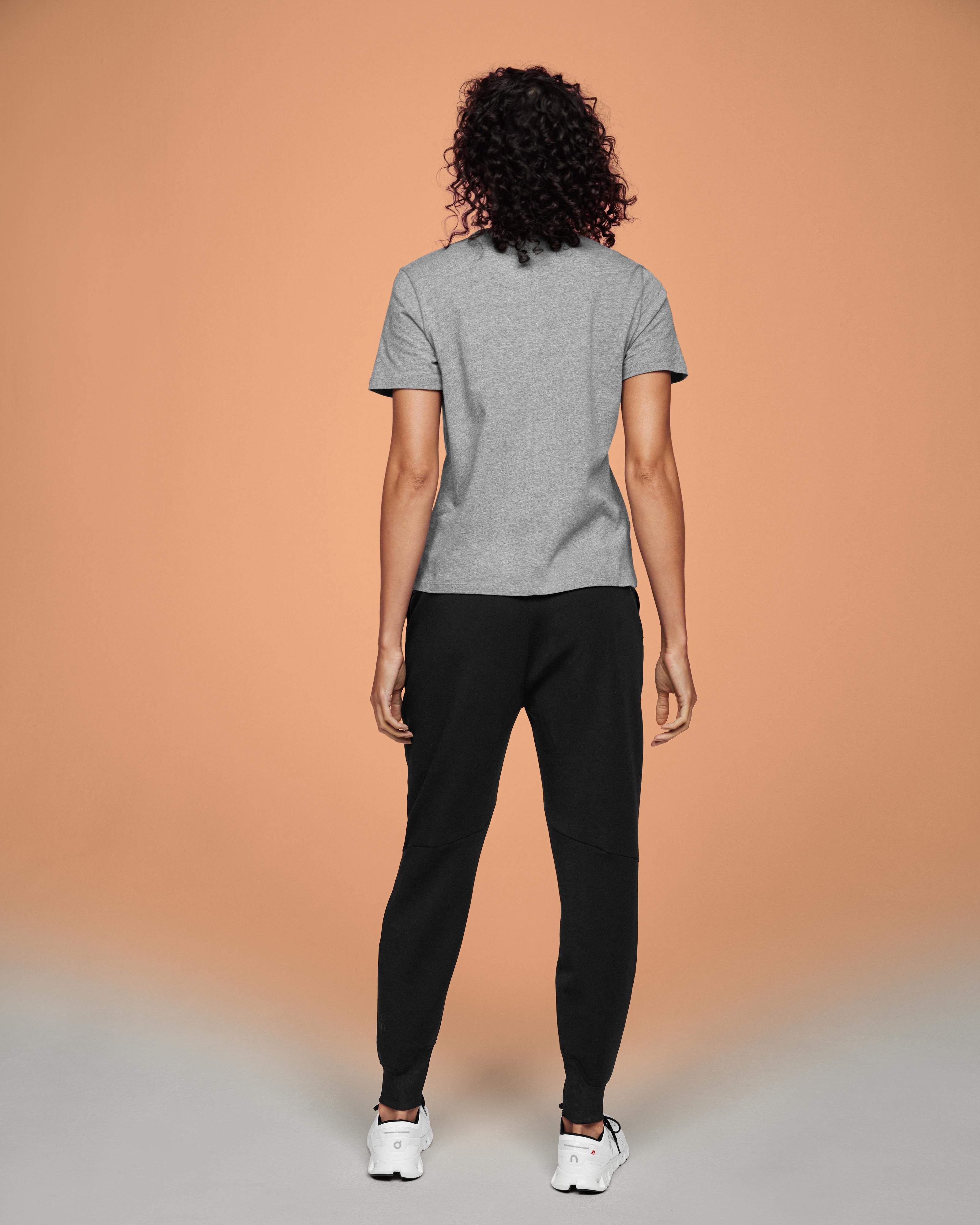 On On-T Grey Damen Oberteile
