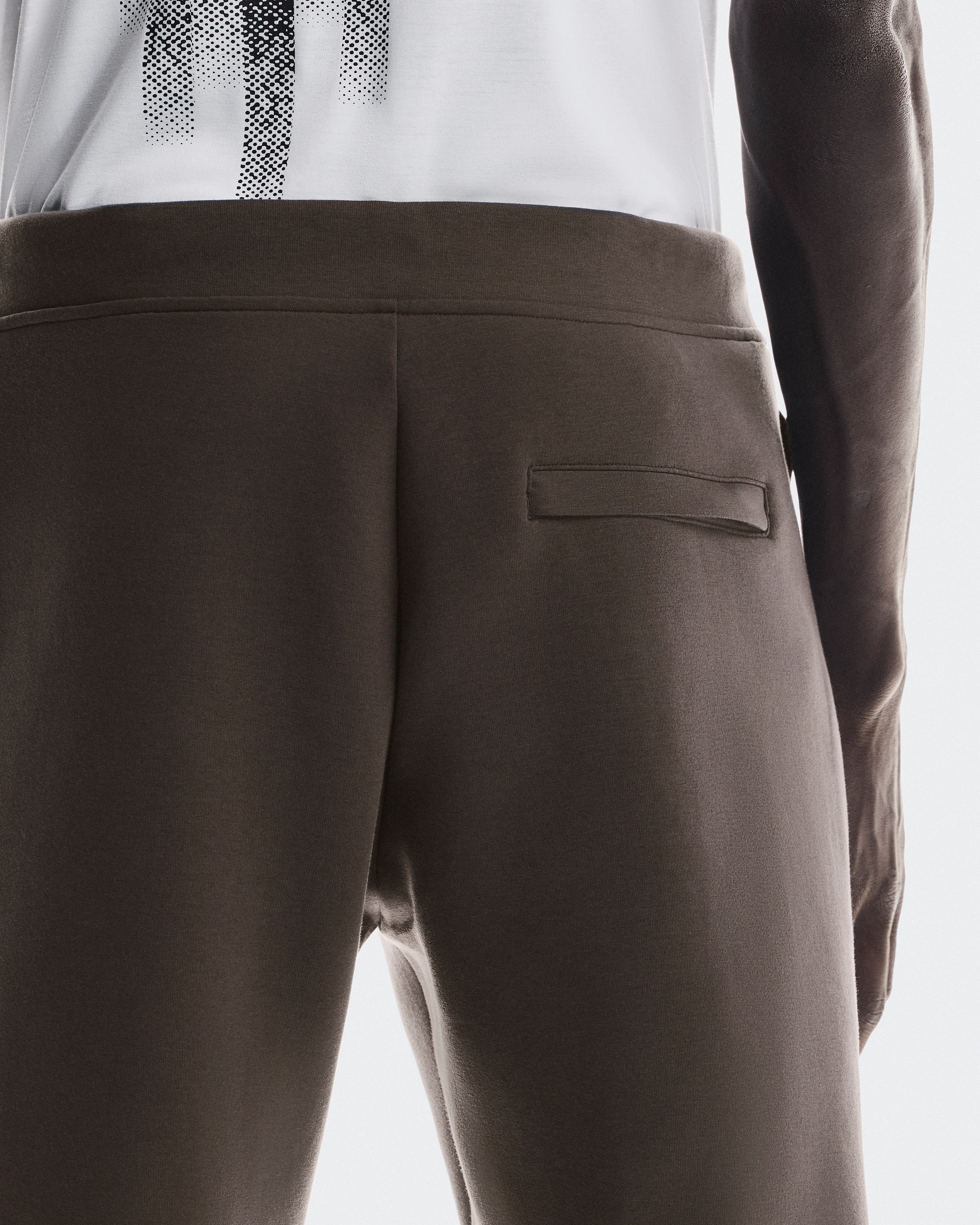 On Focus Tech Sweatpants Pebble メンズ パンツ