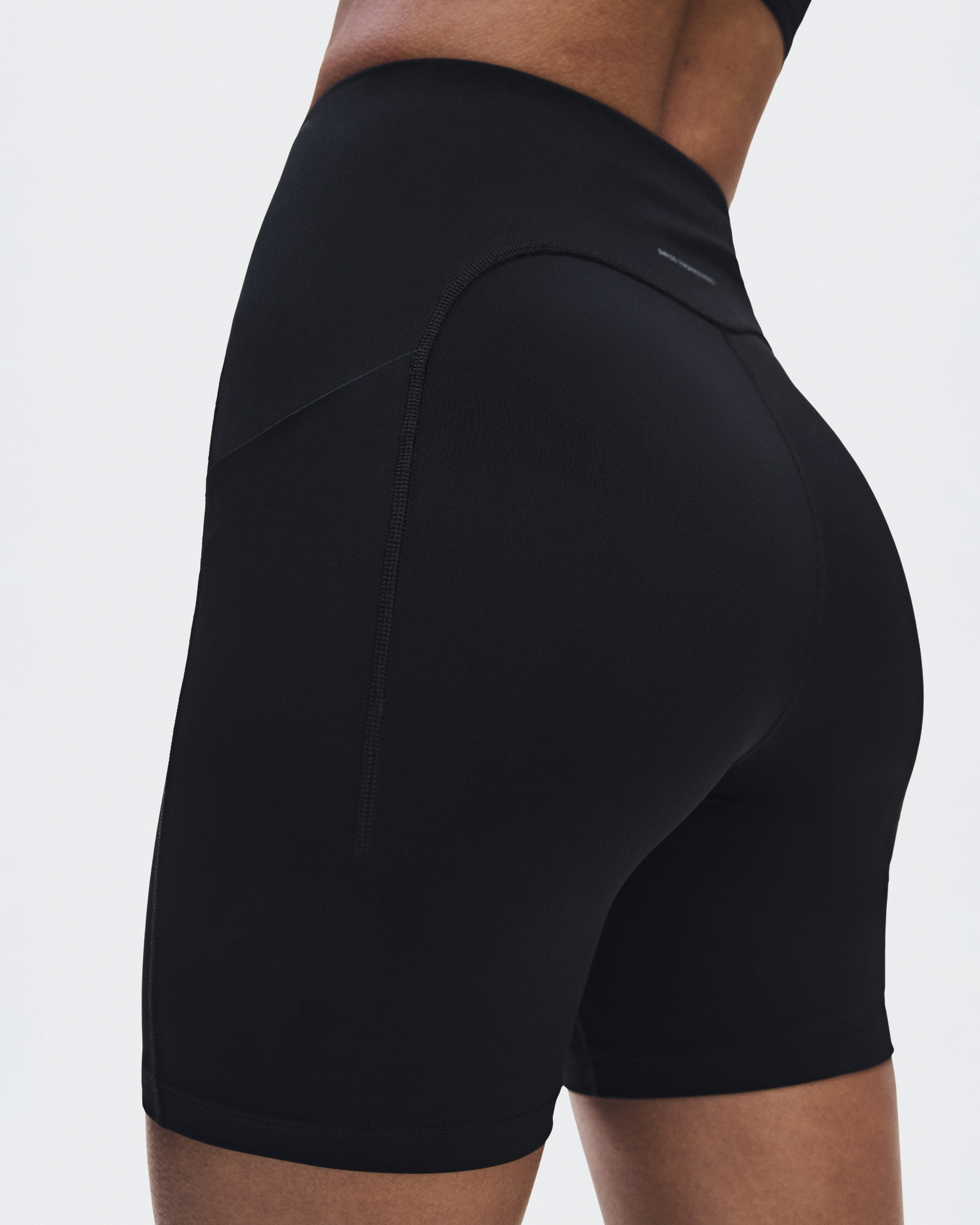 Women's Train Tights Short 6