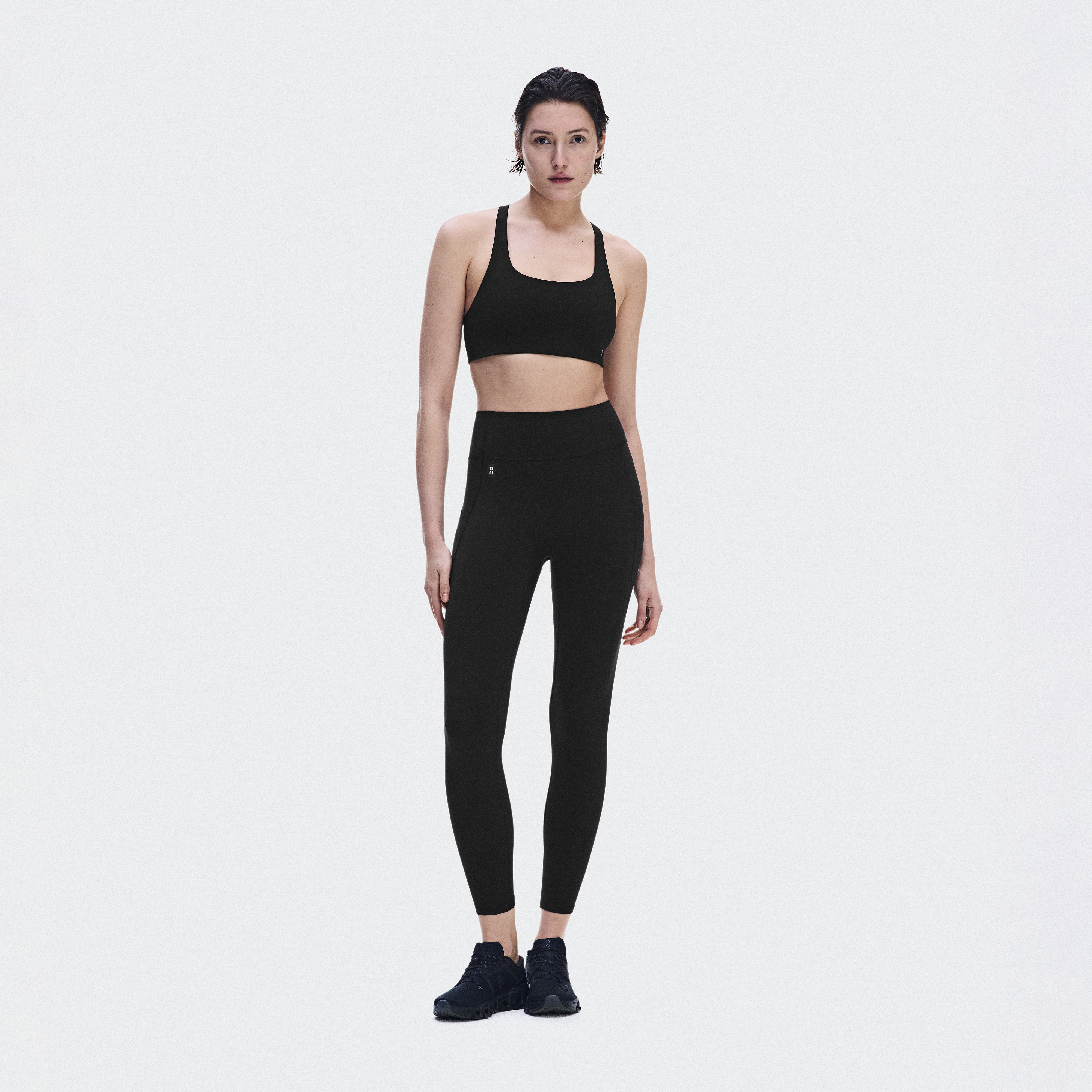 Studio Leggings 7/8 Mid-Length Tights in Black