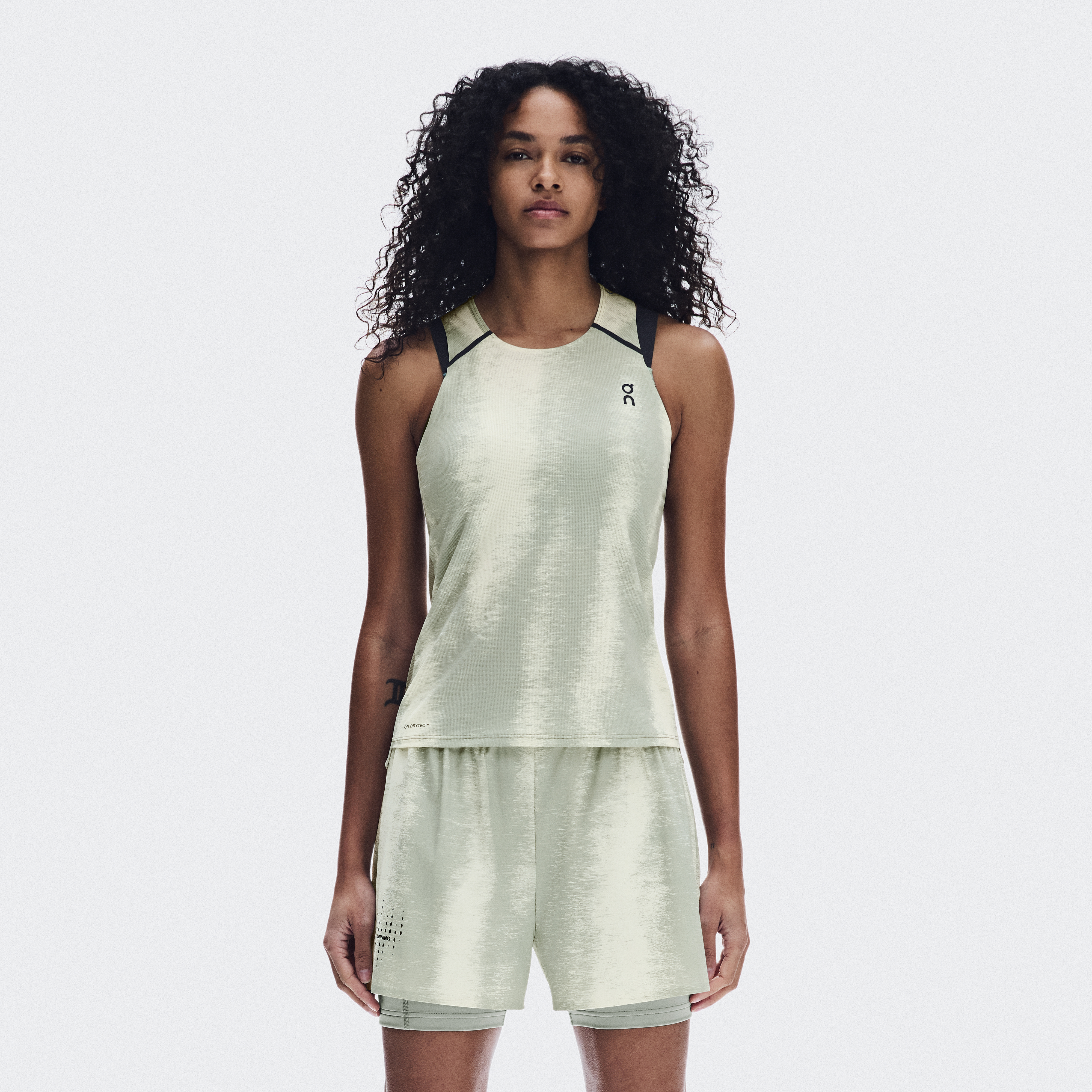 Performance Tank Top Terra in Seedling/Tin