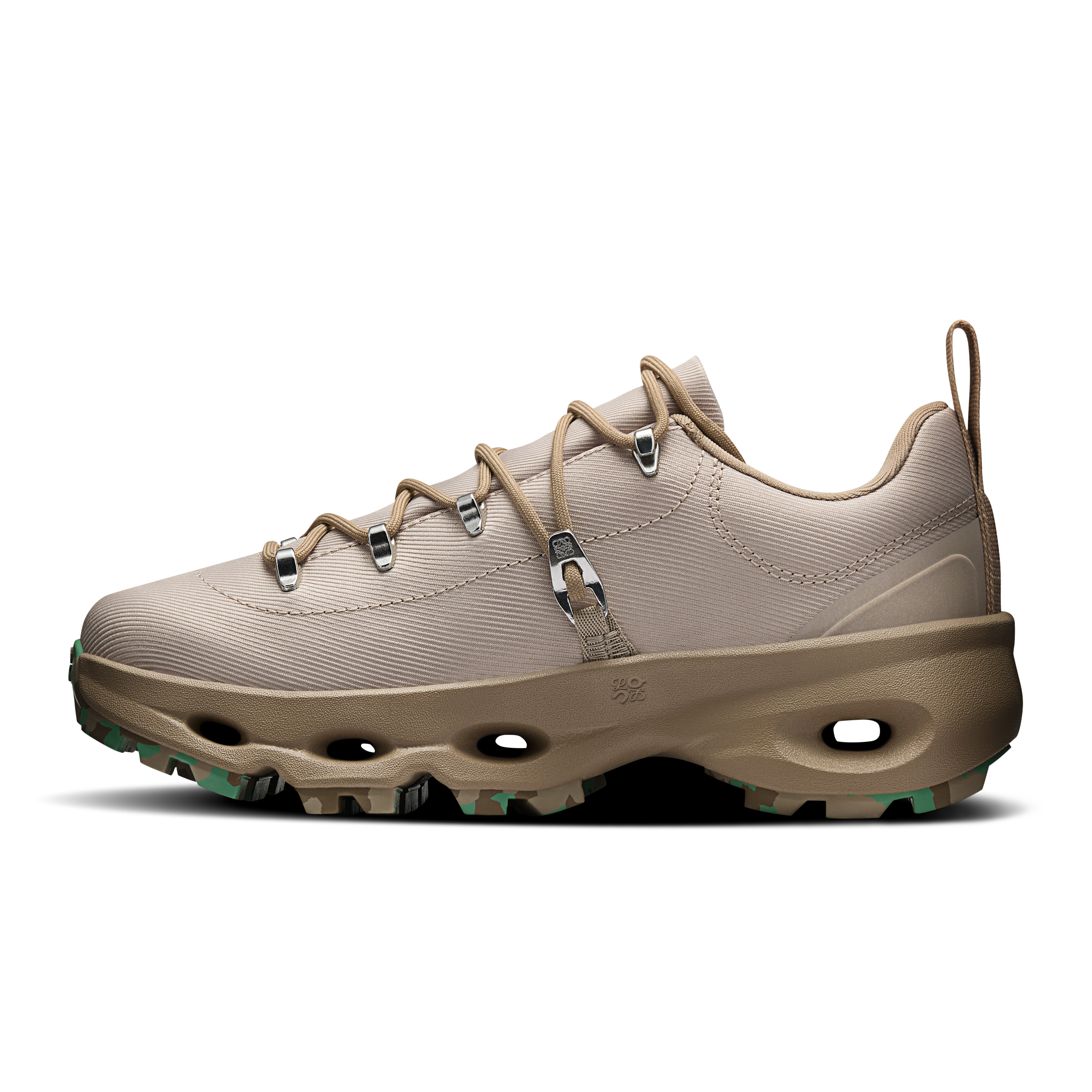 On Cloudsolo Hiker LOEWE Sand Women Active life Shoes