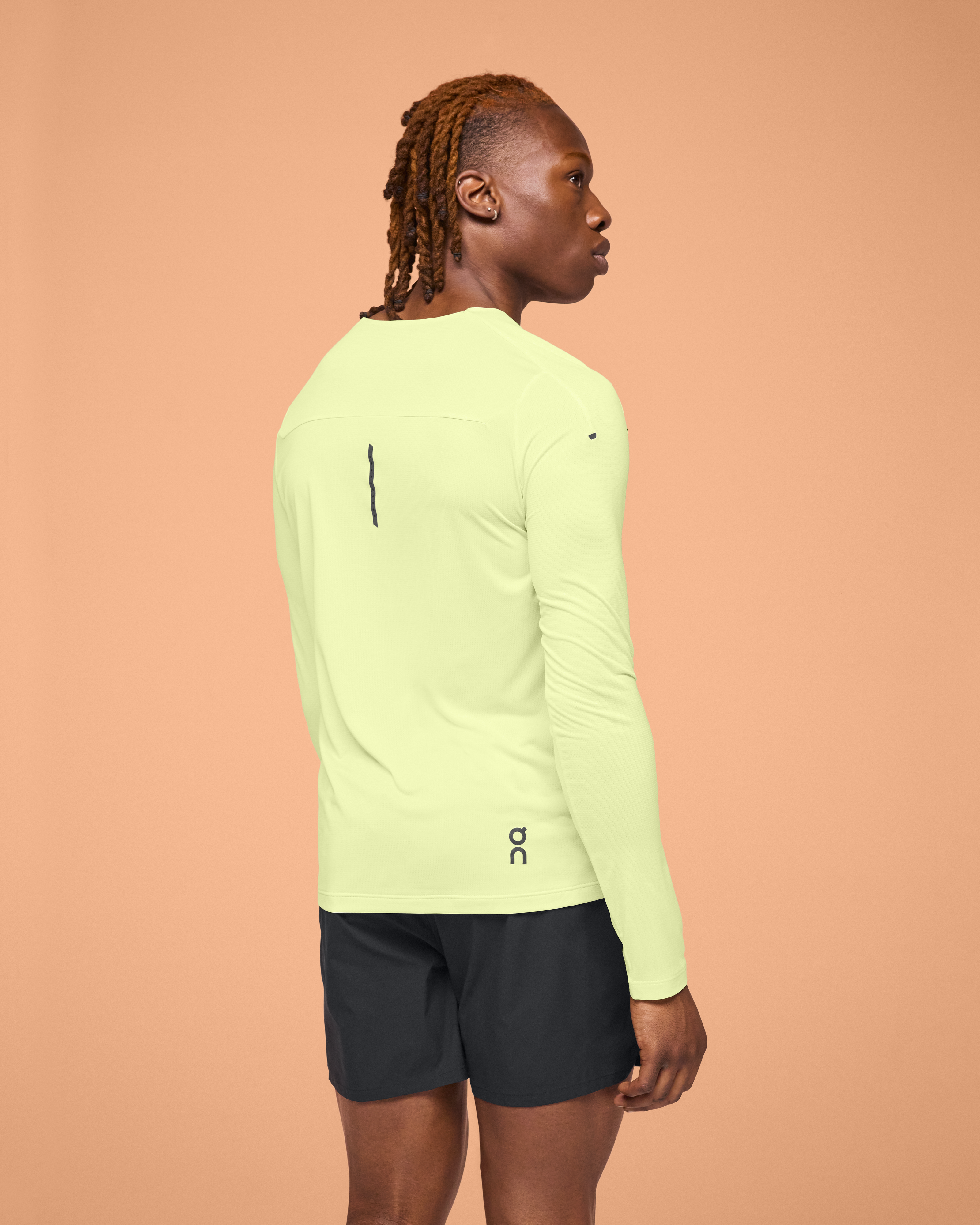 On Performance Long-T Hay Men Tops and t-shirts