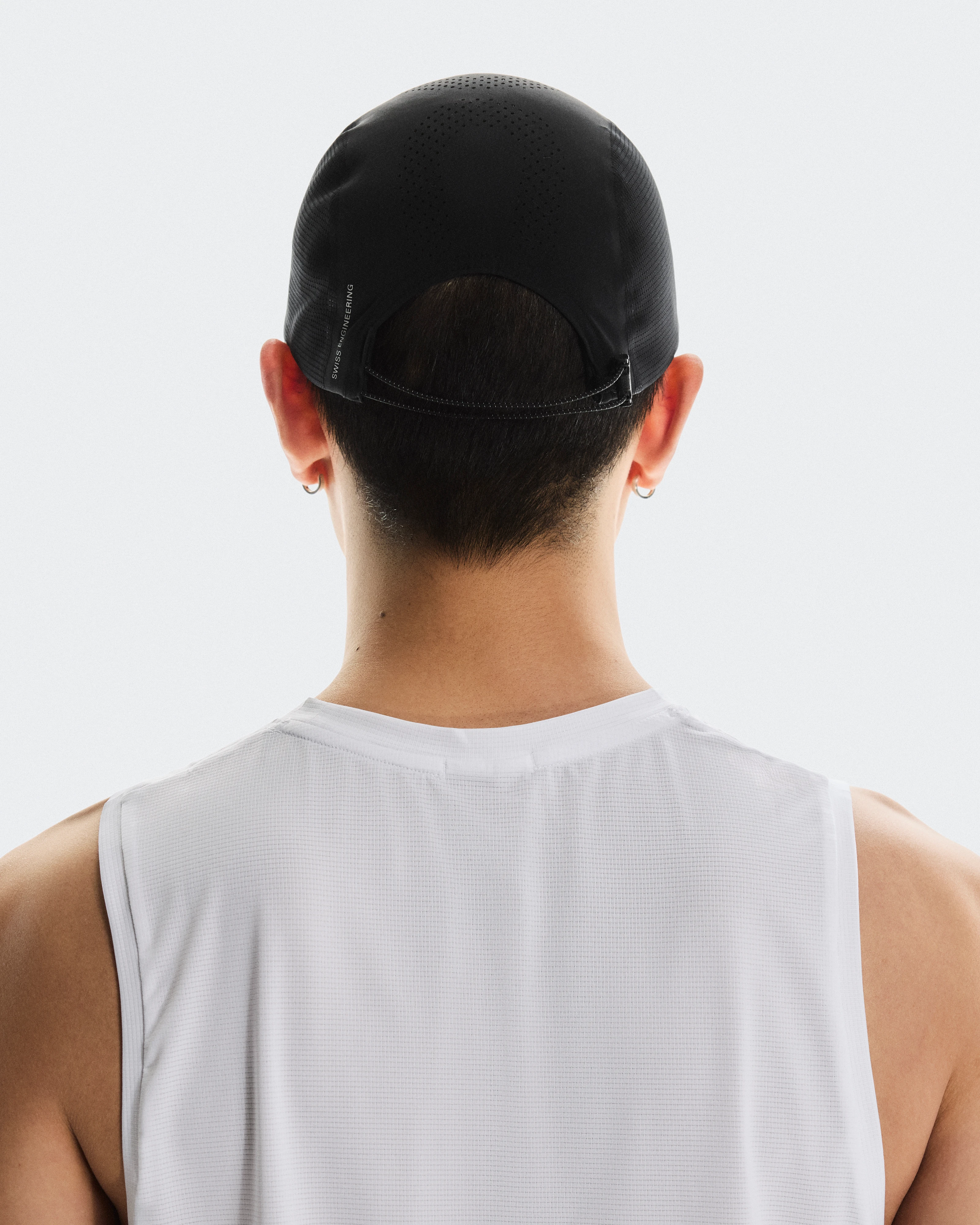 On Ultra Cap Black Unisex Headwear