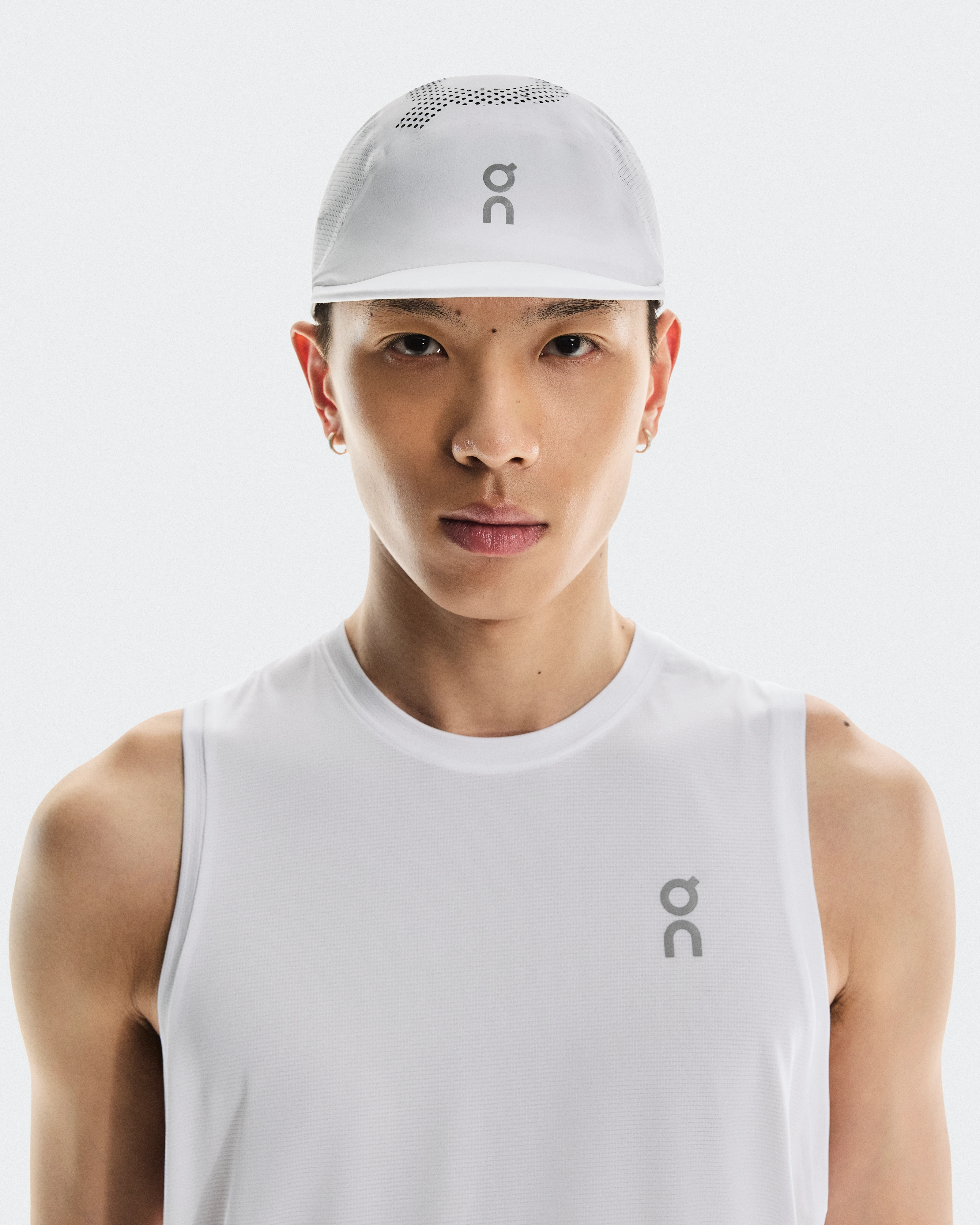 On Ultra Cap White Unisex Headwear
