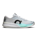 THE ROGER Pro 3 Tennis Shoe in Glacier/Celeste