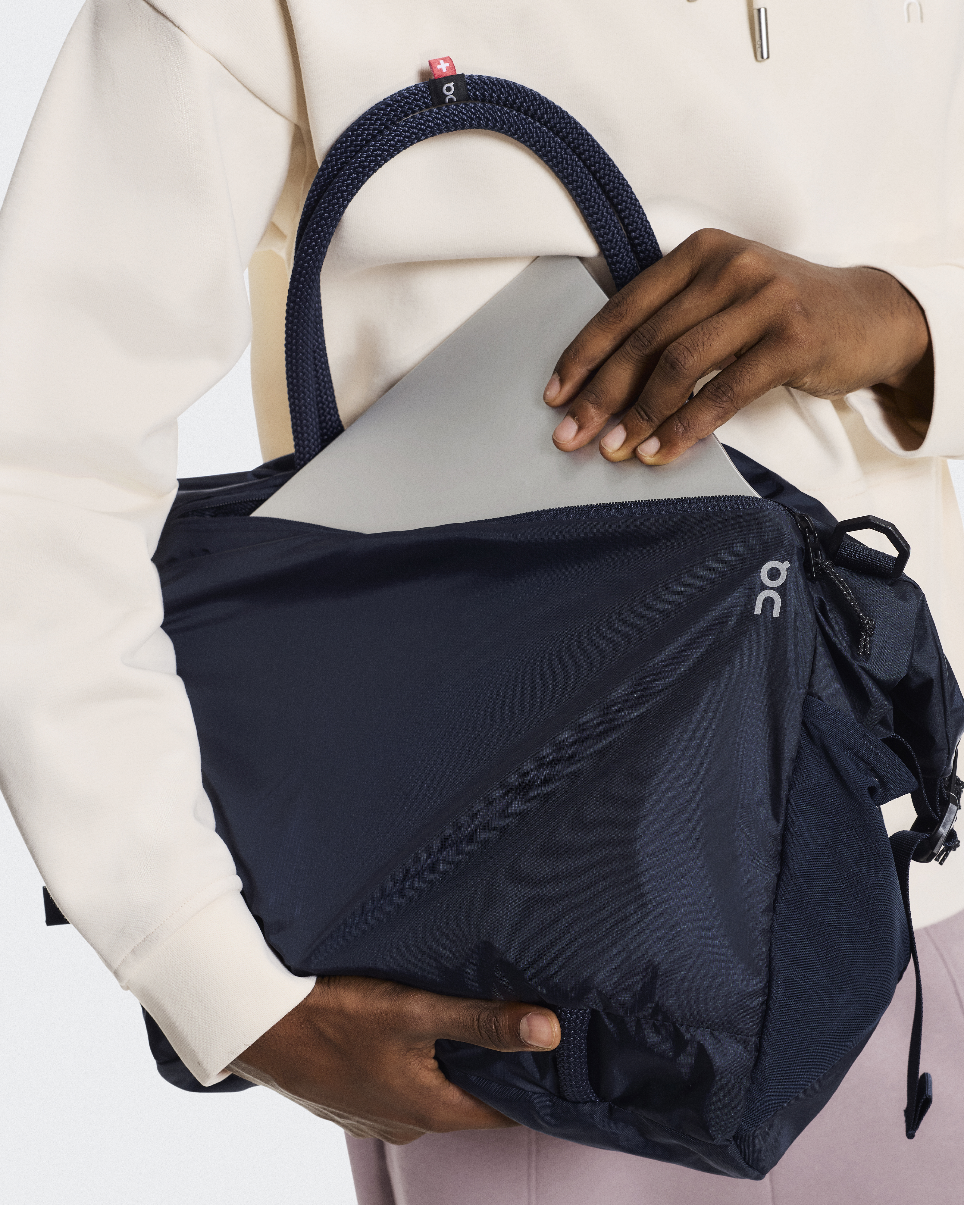 Track Pack 35L Lite | Blue | On Japan