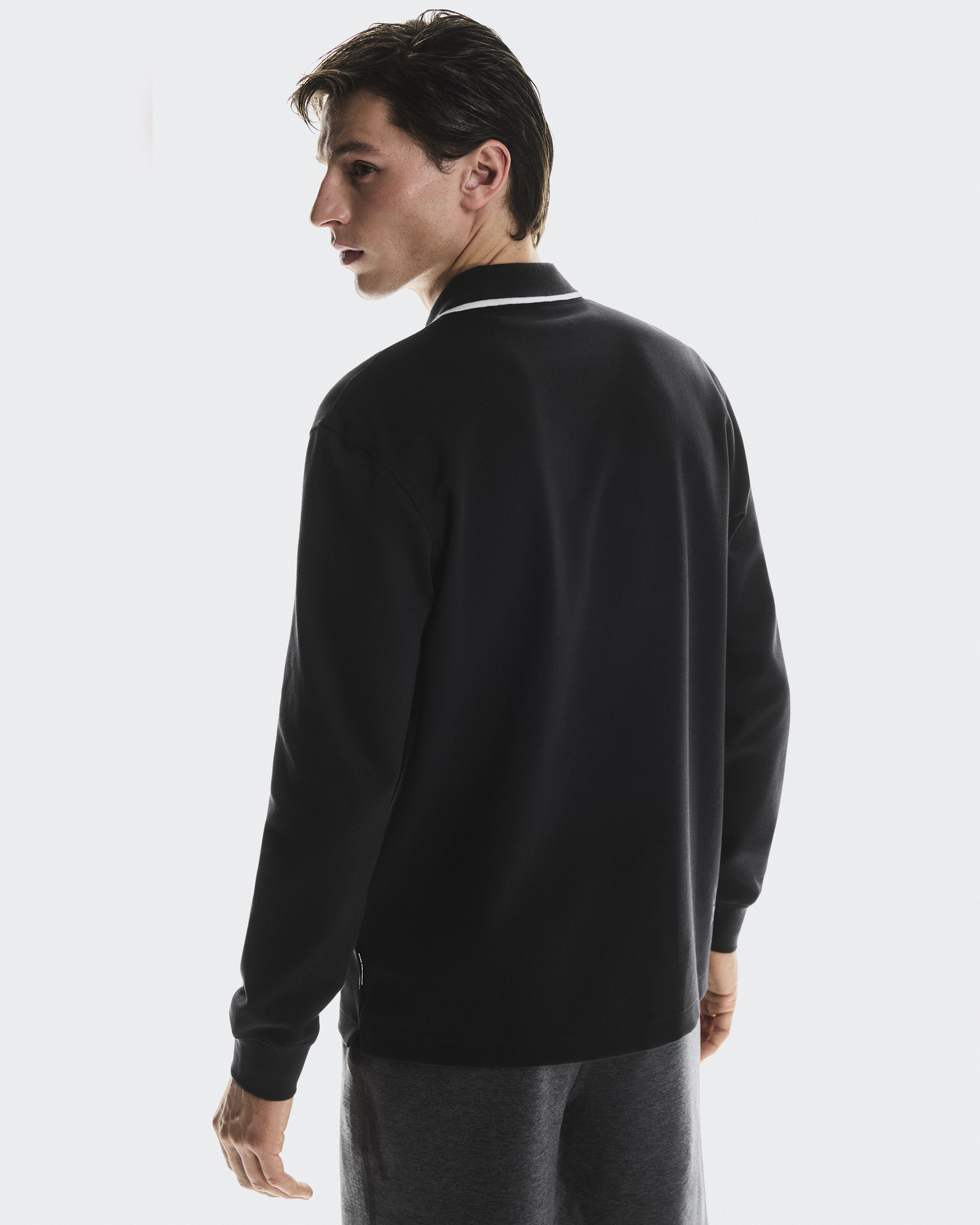 メンズ Courtside Long-T Polo | ブラック | On 日本