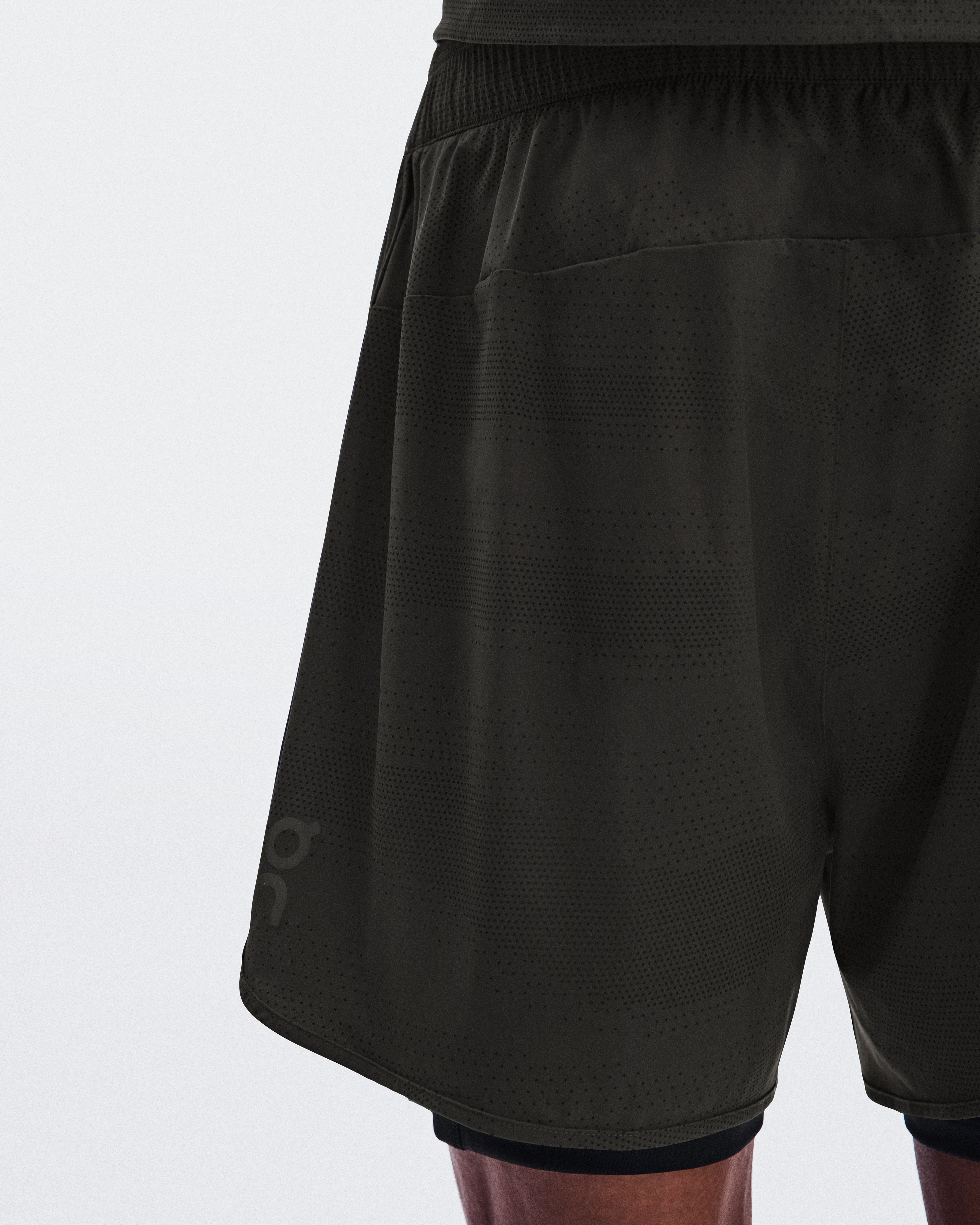 On 2-in-1 Shorts Erewhon Espresso & Black Men Shorts