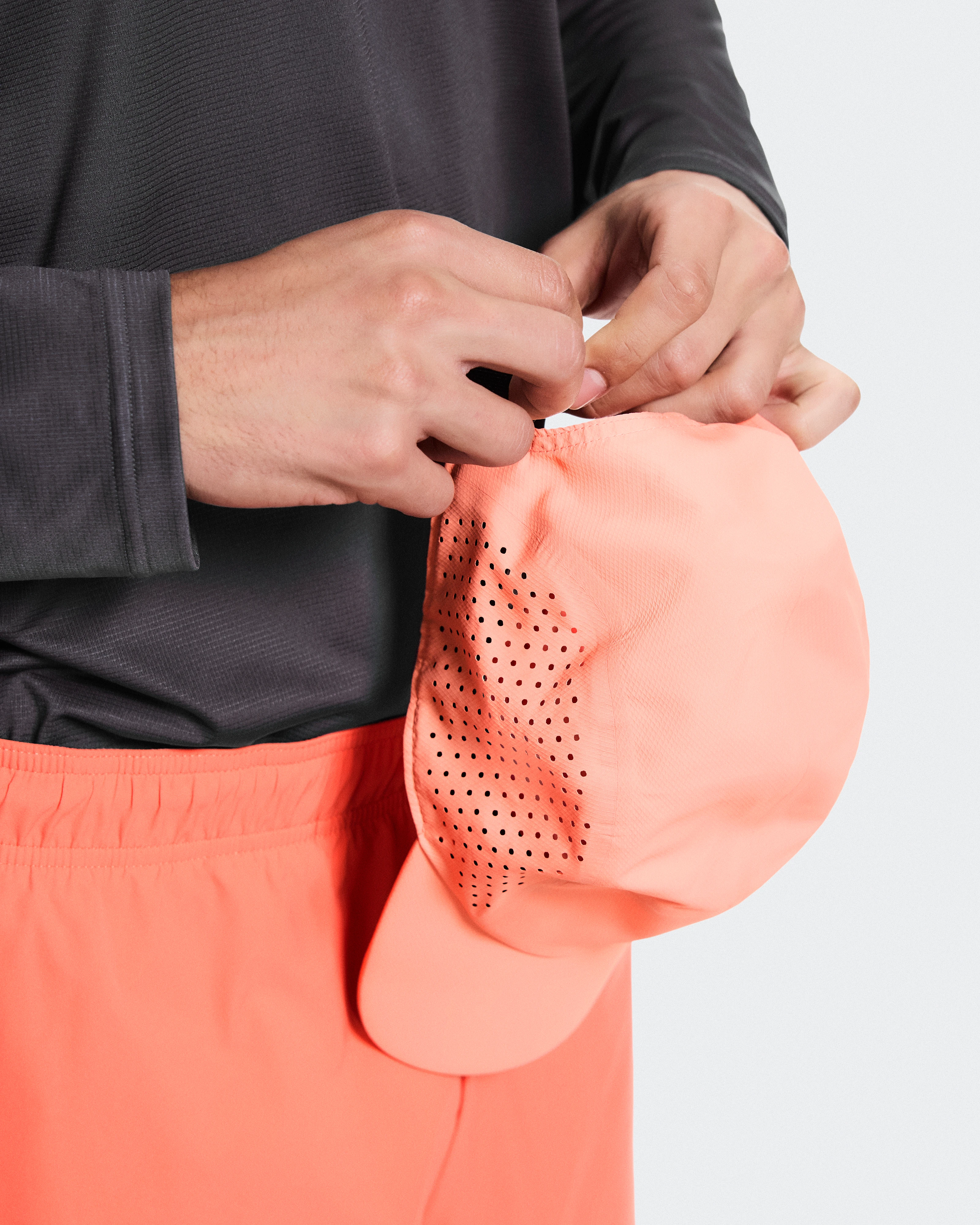 On Lightweight Cap Sunstone Unisex Headwear