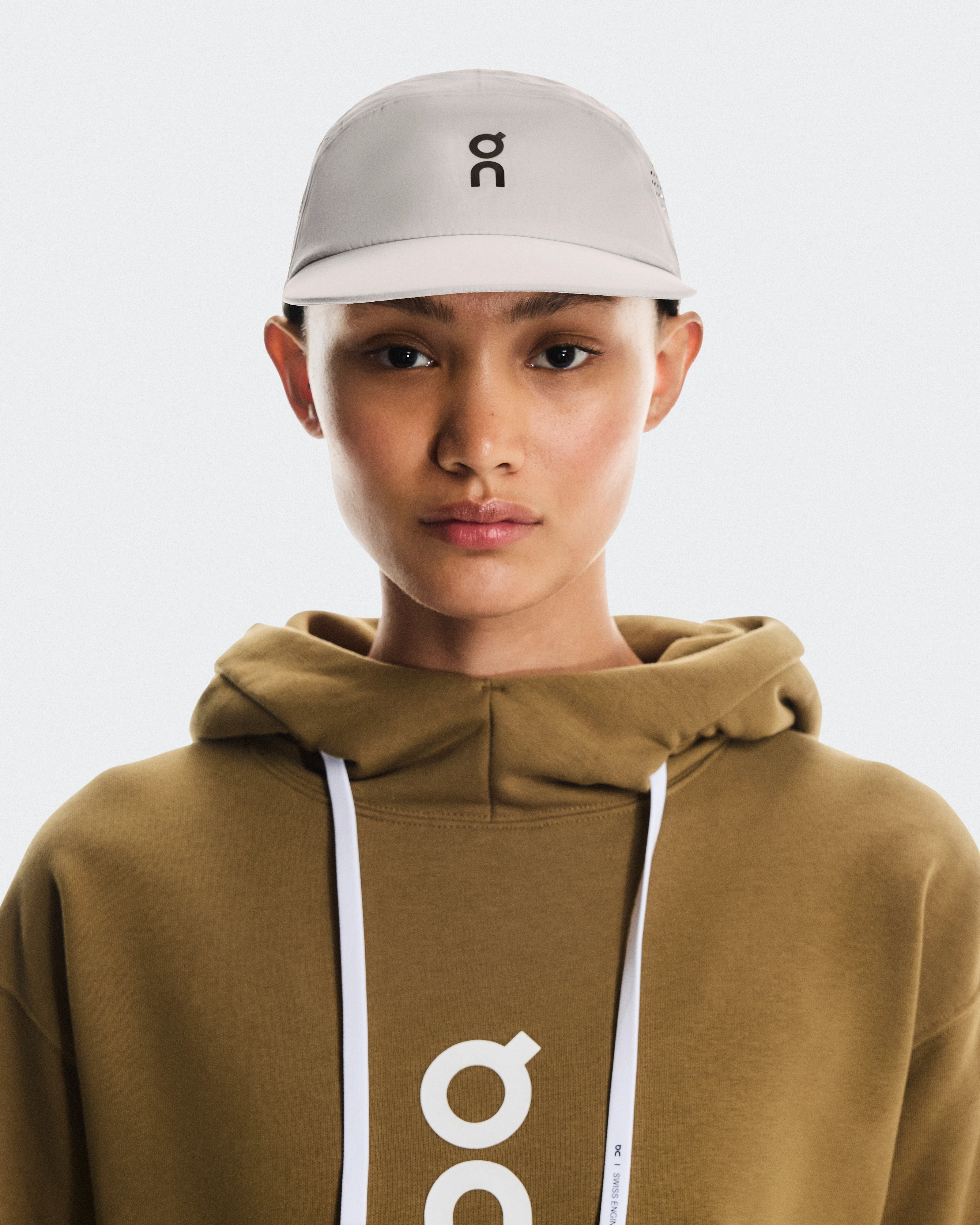 On Performance Cap Pearl Unisex Headwear