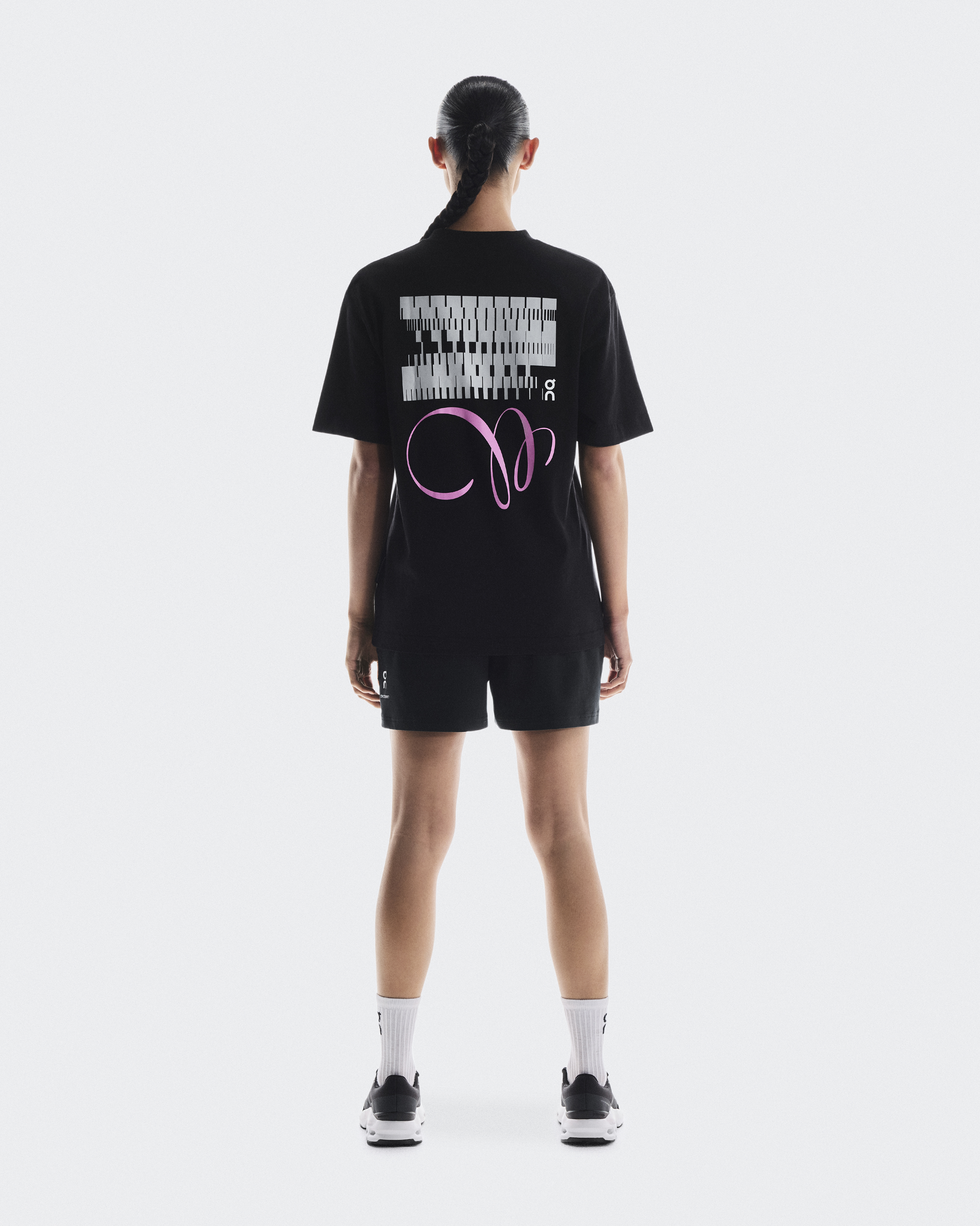 Women's Club-T Graphic | Black | On Japan