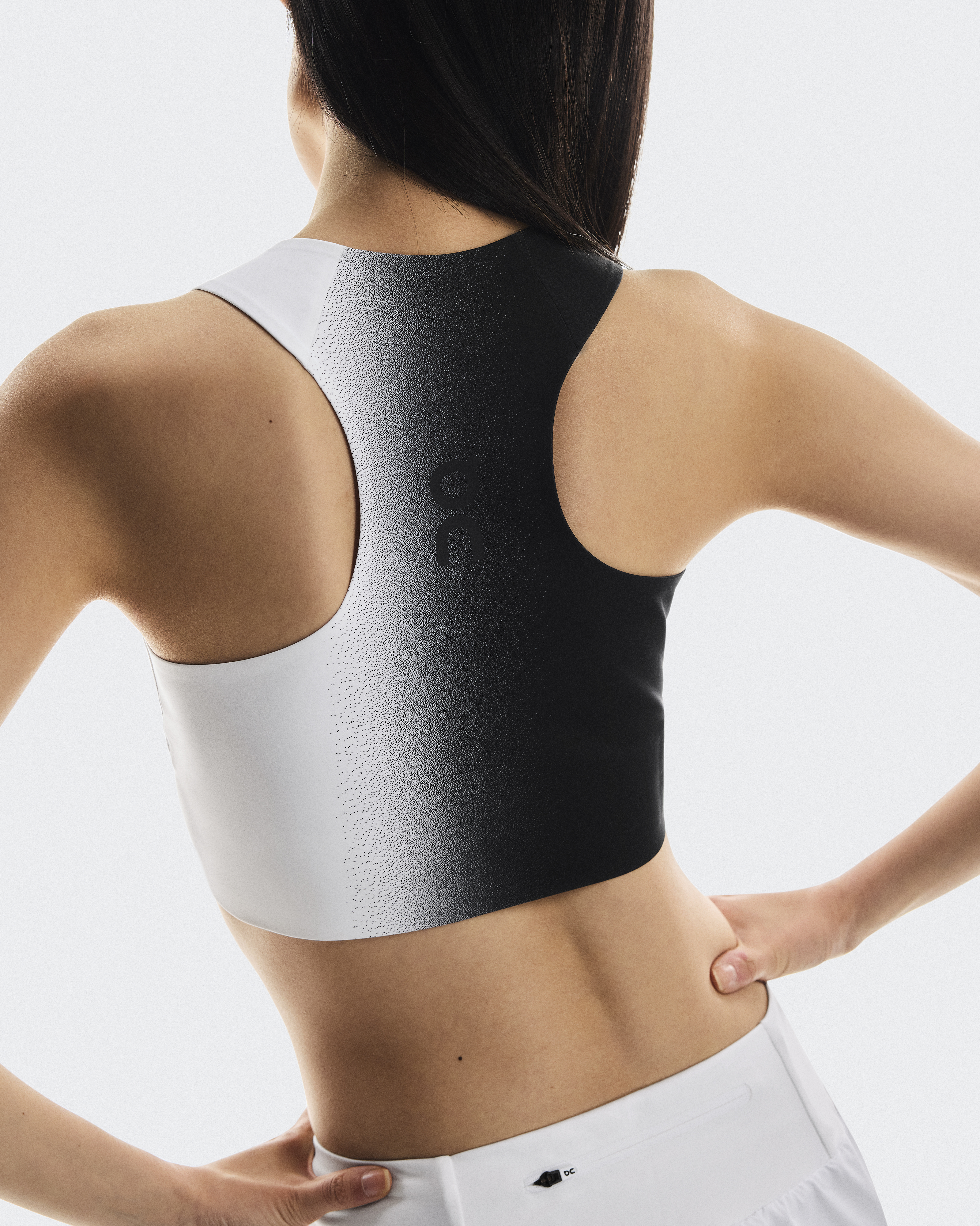 Women's Court Crop Top | Black | On United States