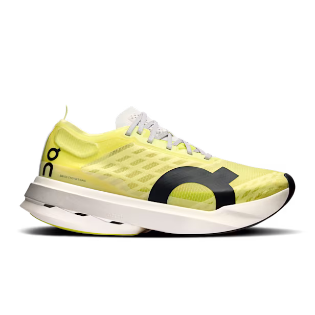 Cloudboom Strike Road Running Shoe in Limelight/Wolf