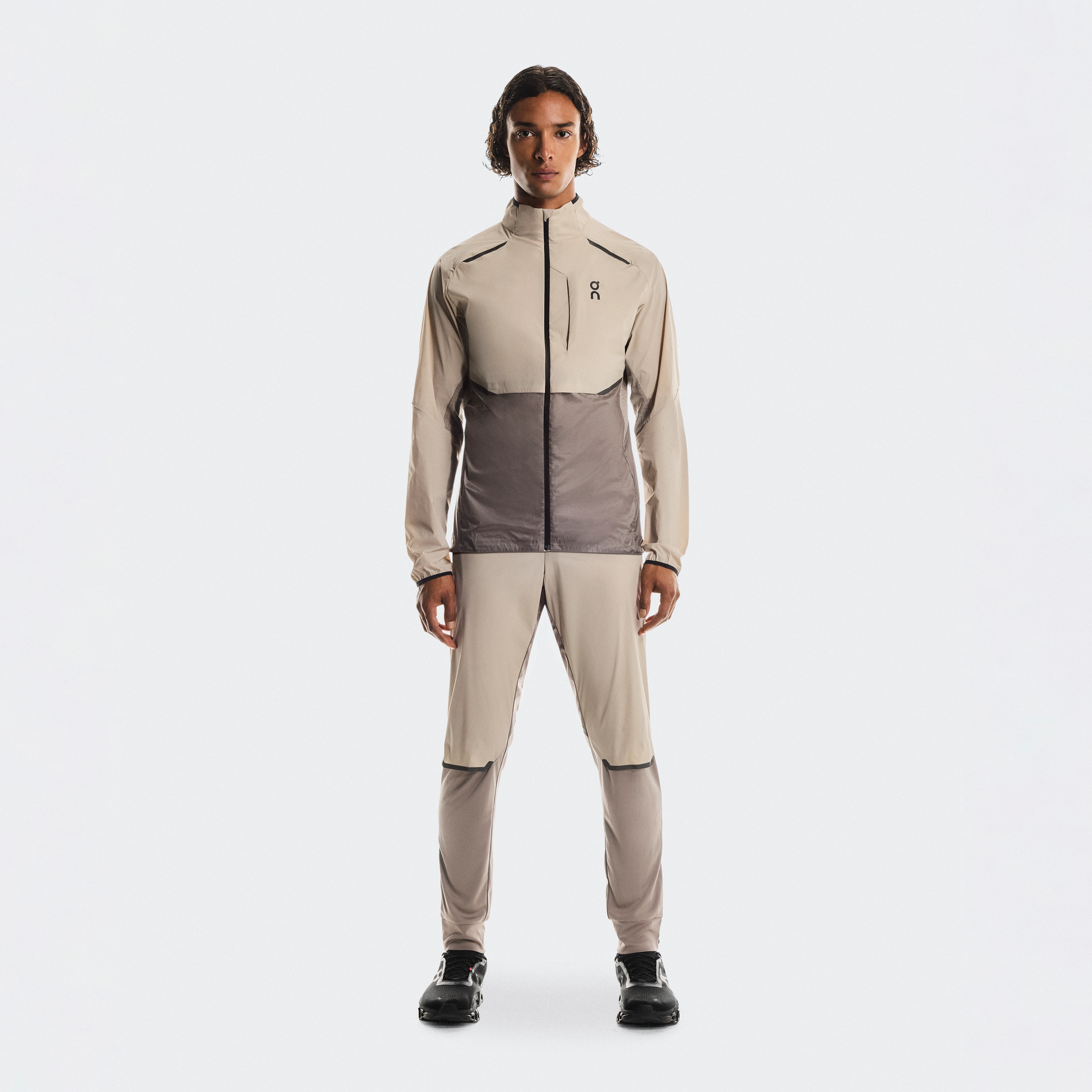 On Weather Pants Beige Grey Men Men – Cold-weather runs, breathable, adjustable details Pants