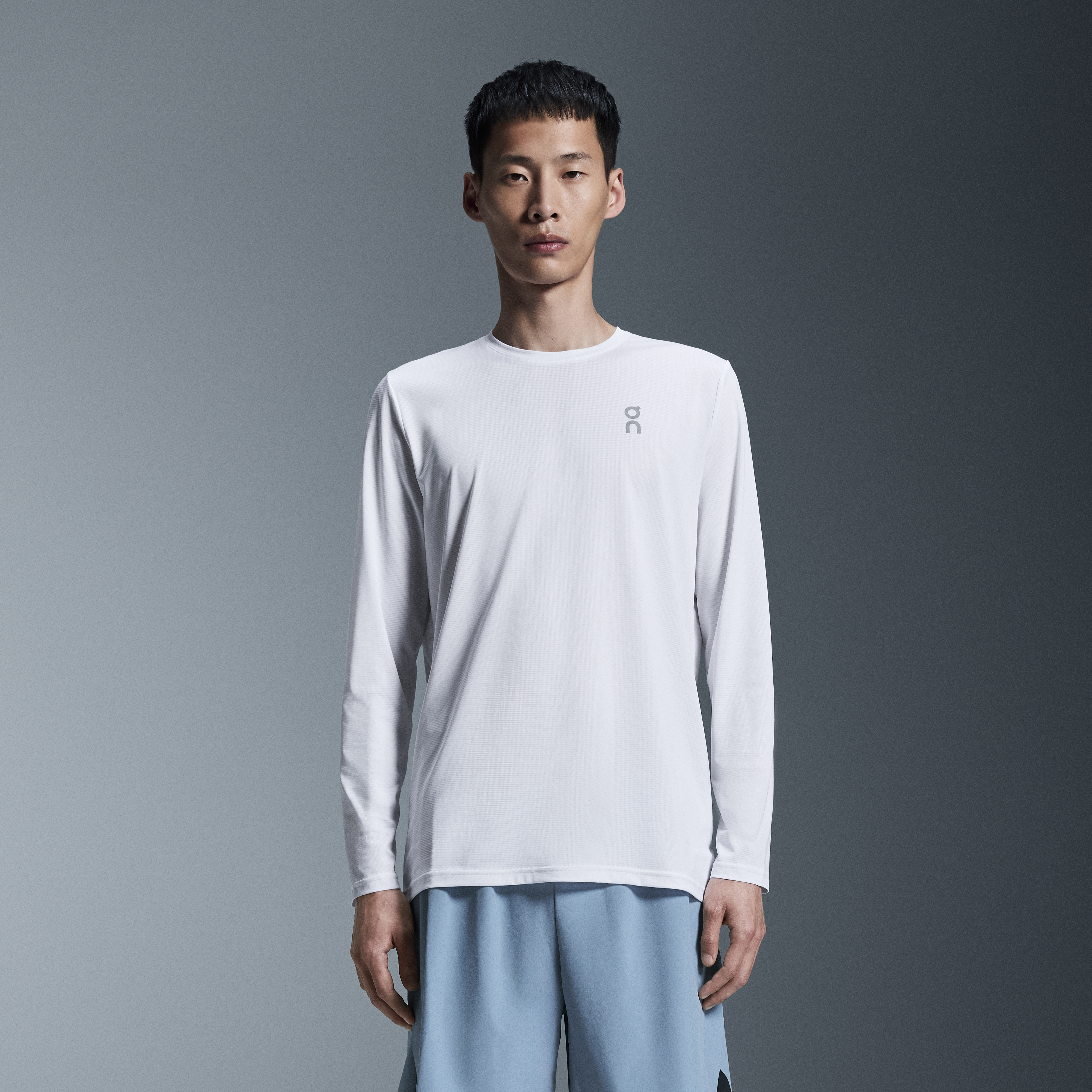 Core Long-T Long-Sleeve Shirt in White