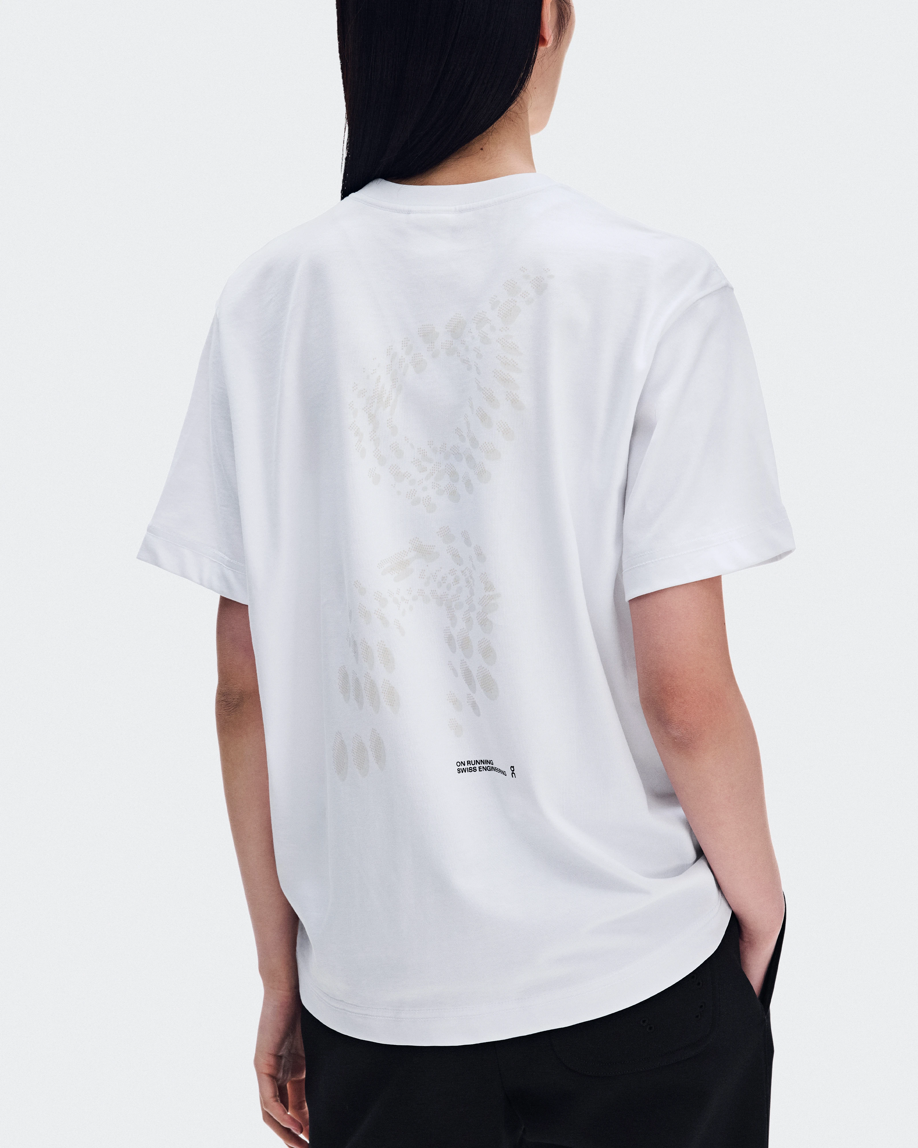 On Club Collective-T Runner White Women Tops and t-shirts
