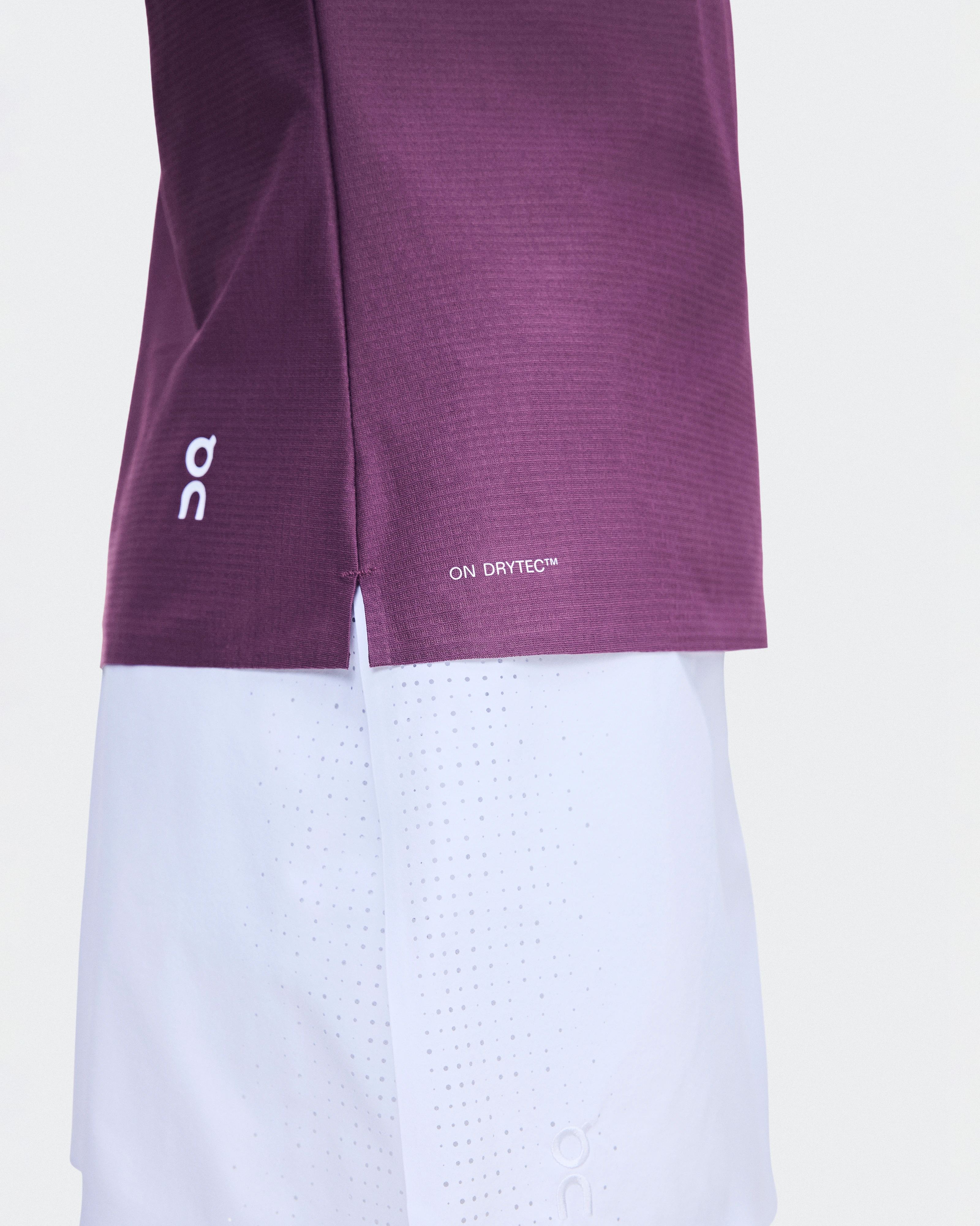 On Court-T Cassis Women Tops and t-shirts