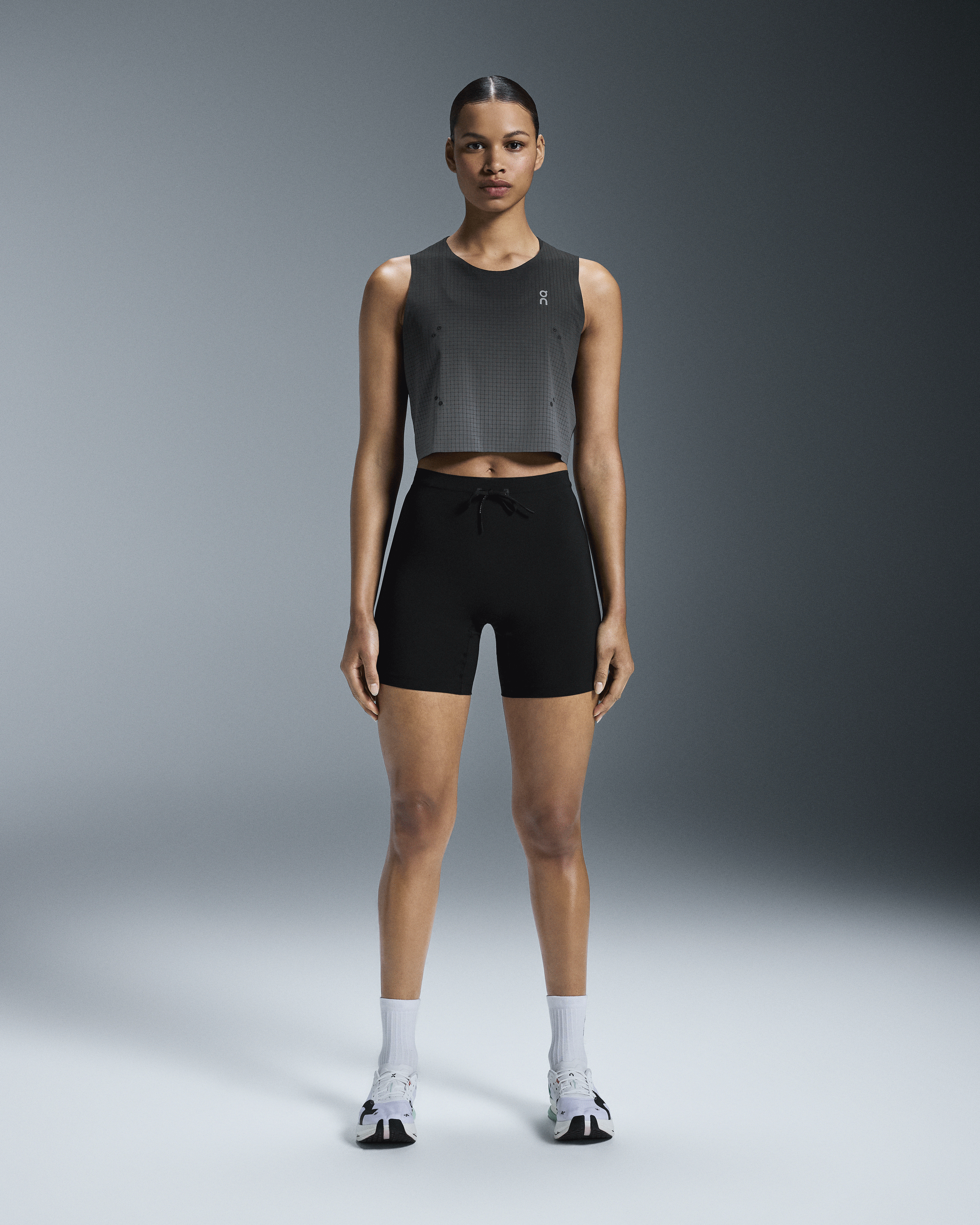 Women's Pace Tank | Black & Grey | On United States