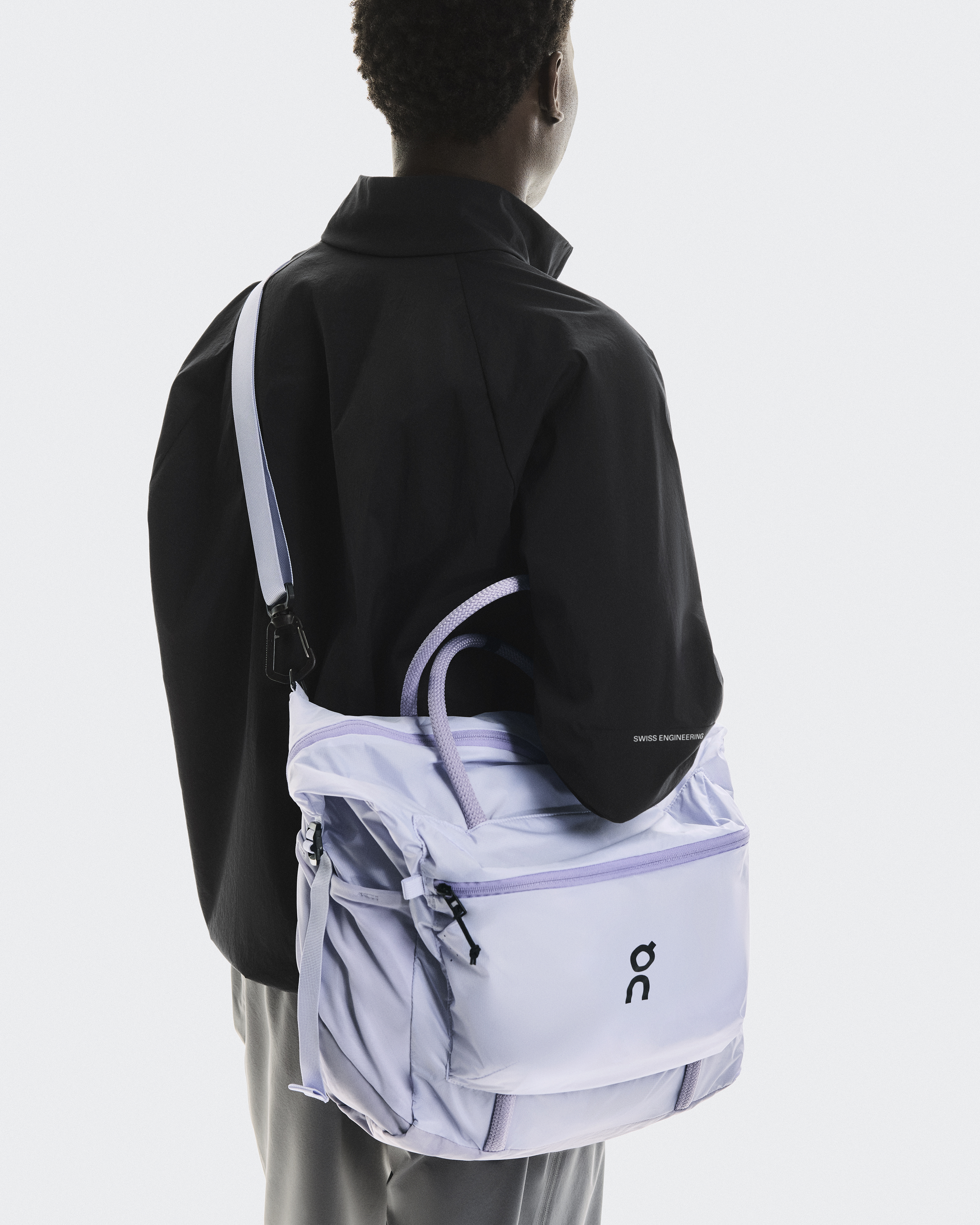 バッグ on Track Pack 35L Lite Track Pack 35L Lite | Black | On United States