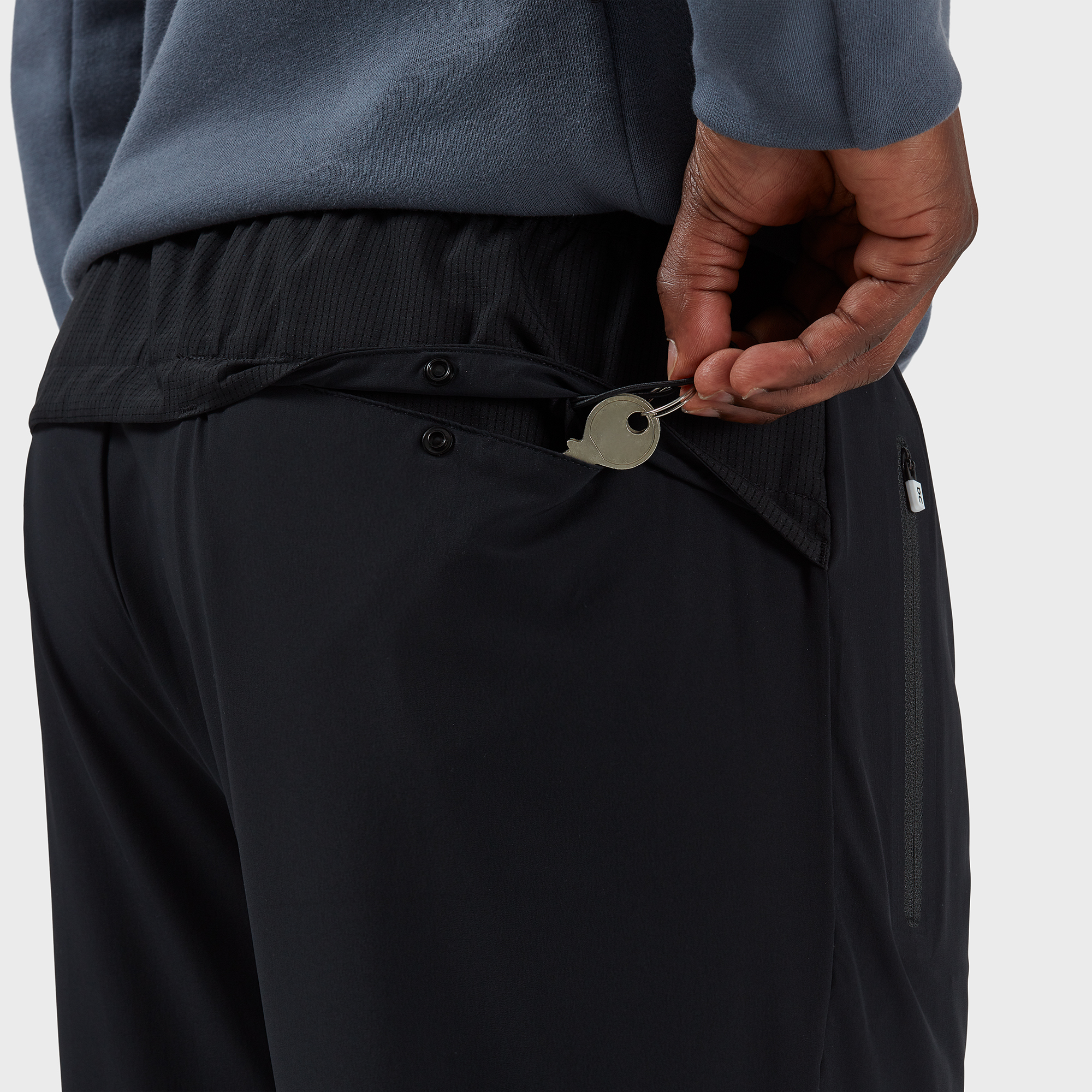 Men's Track Pants | Black | On United States