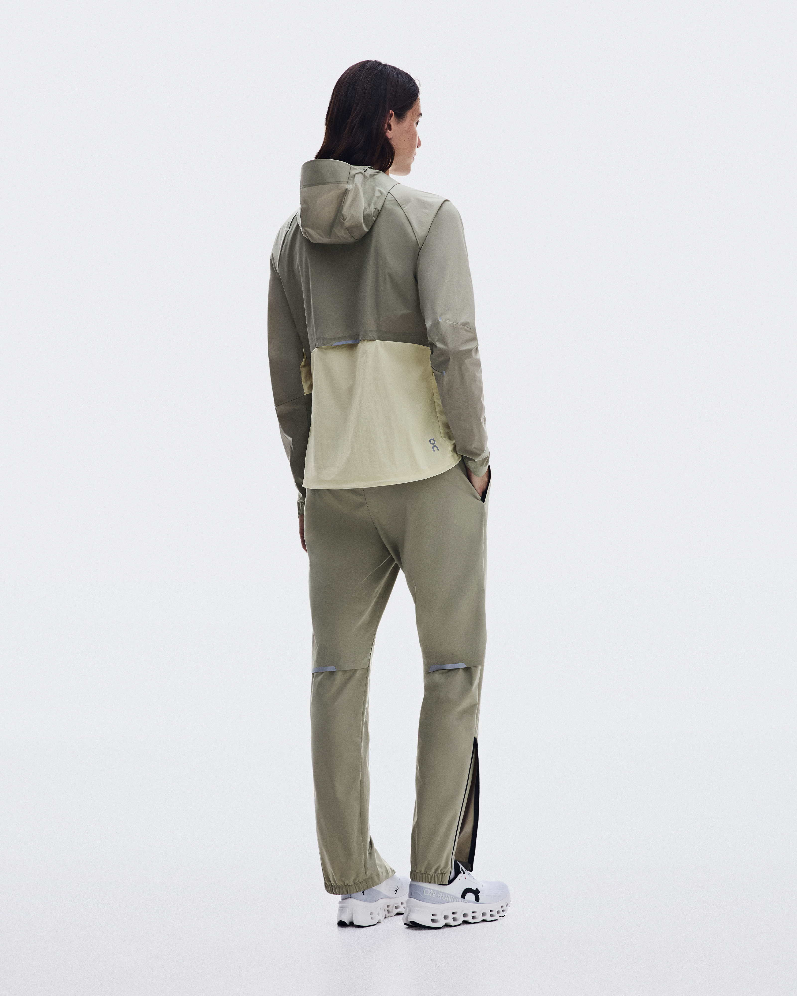 ウィメンズ Core Jacket | グレー | On 日本
