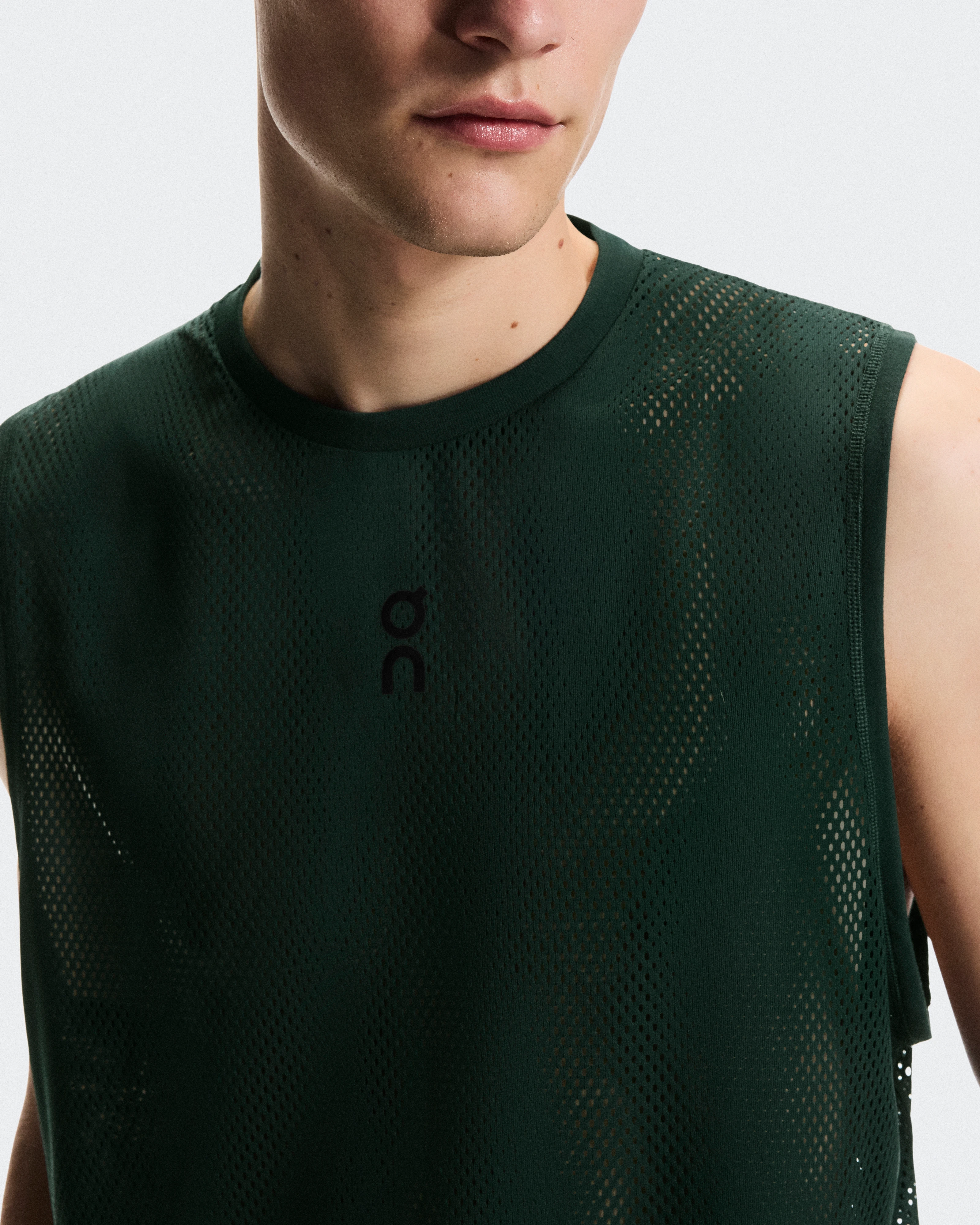 On Train Volt Tank Obsidian Men Tops and t-shirts