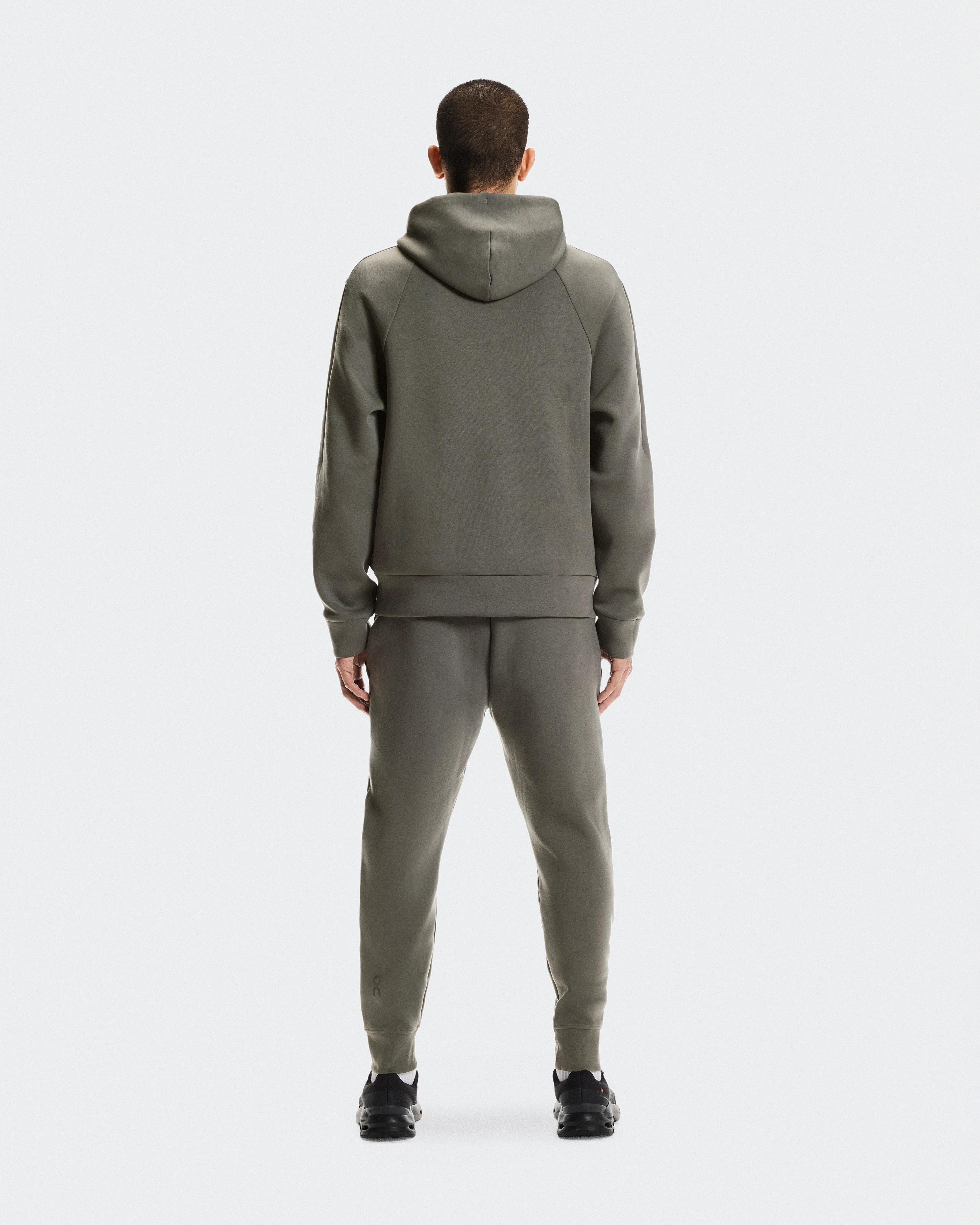 On Focus Tech Sweatpants Shadow Men Pants