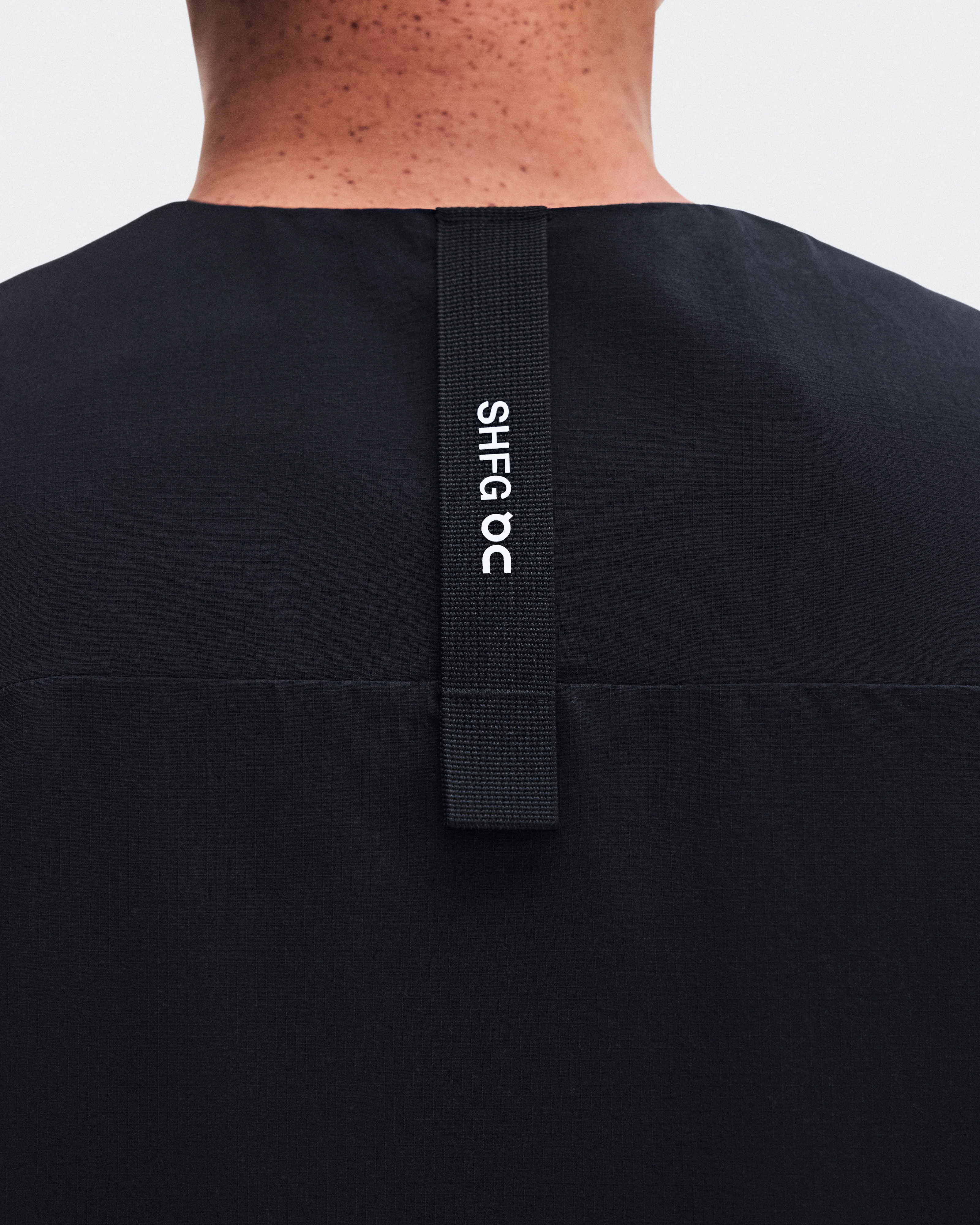 On Utility Vest SHG Black 유니섹스 – 아웃도어 모험, 올데이 웨어 베스트