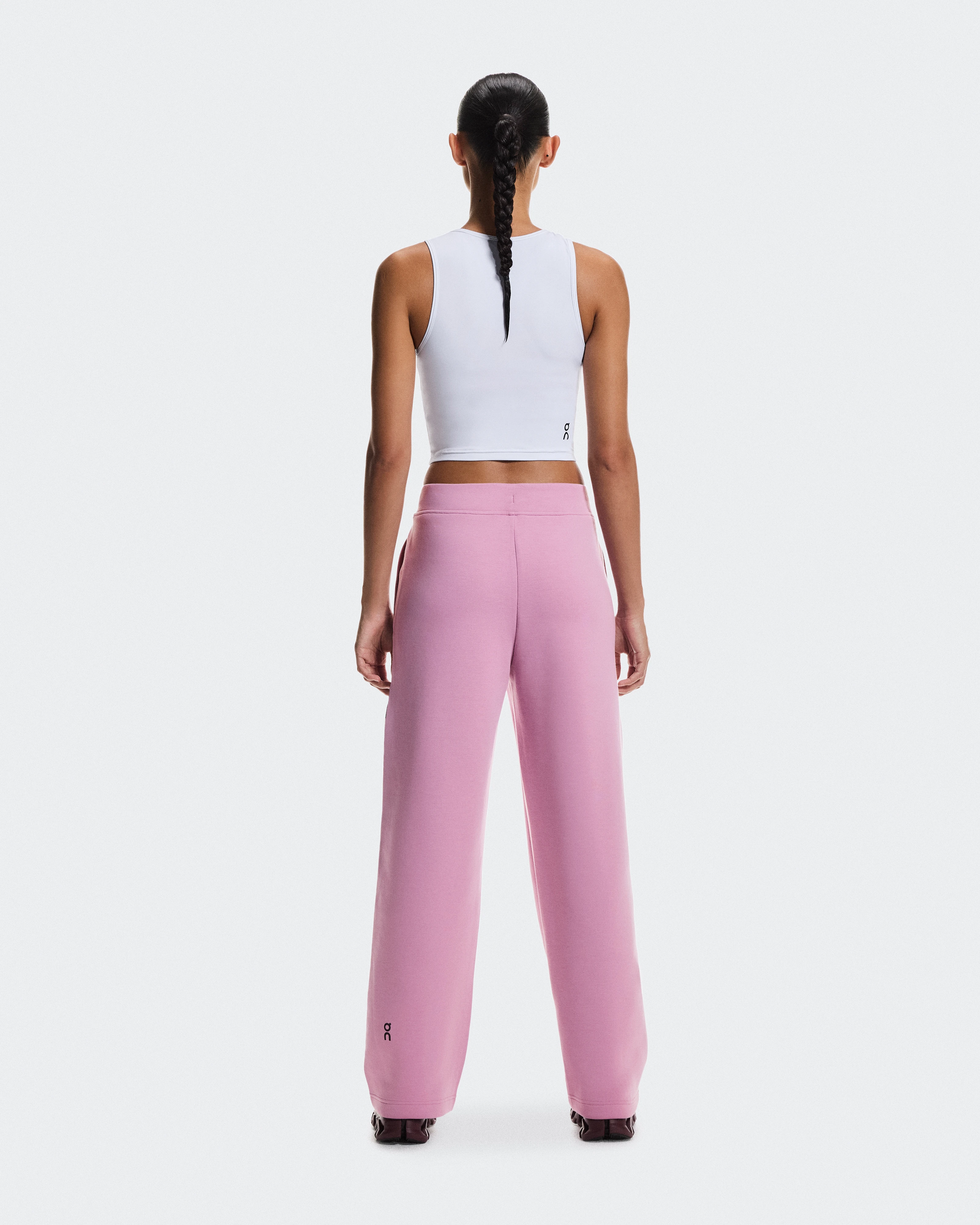 On Focus Tech Sweatpants Sakura Damen Hosen