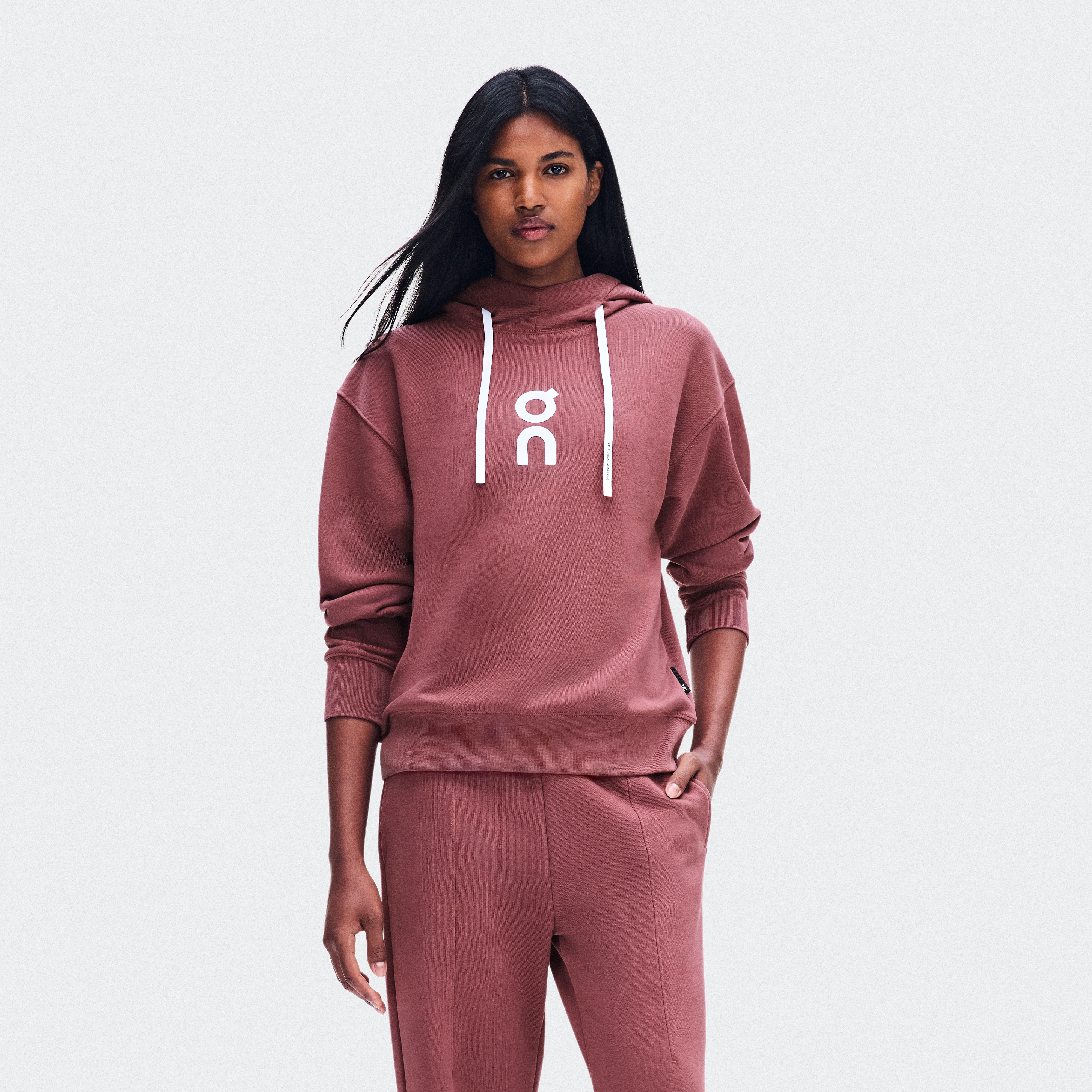 On Club Hoodie Barberry Women – Cold weather, recovery, travel Hoodies and sweatshirts