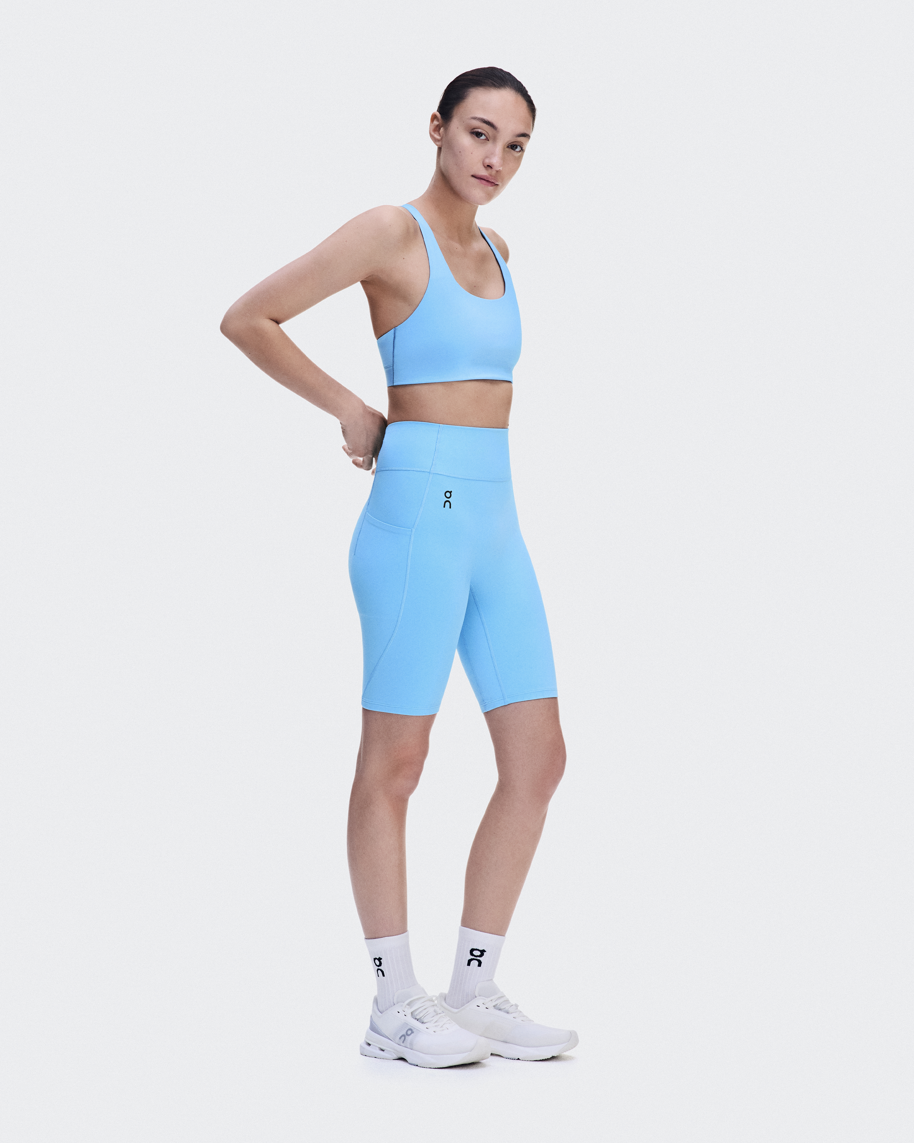 Studio Leggings Short Short Tights in Gourami