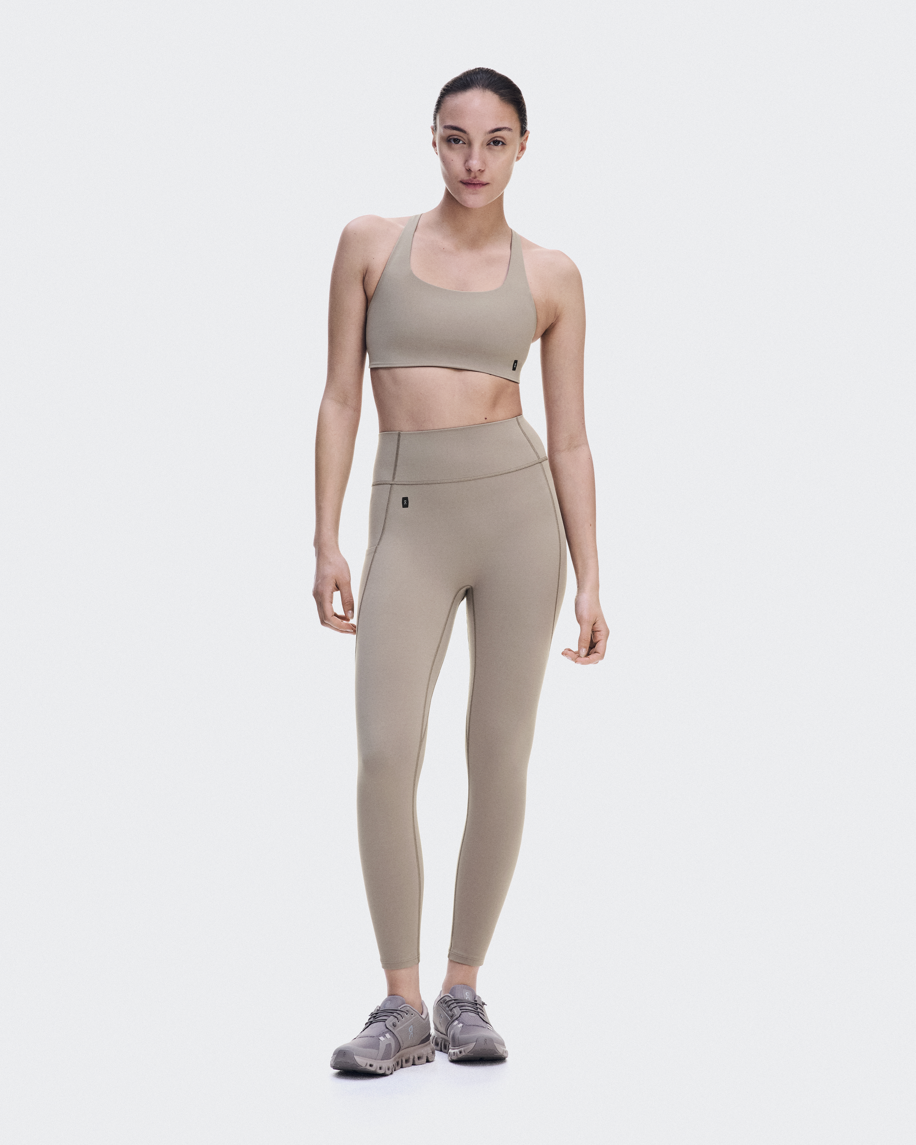 Studio Leggings 7/8 Mid-Length Tights in Clay