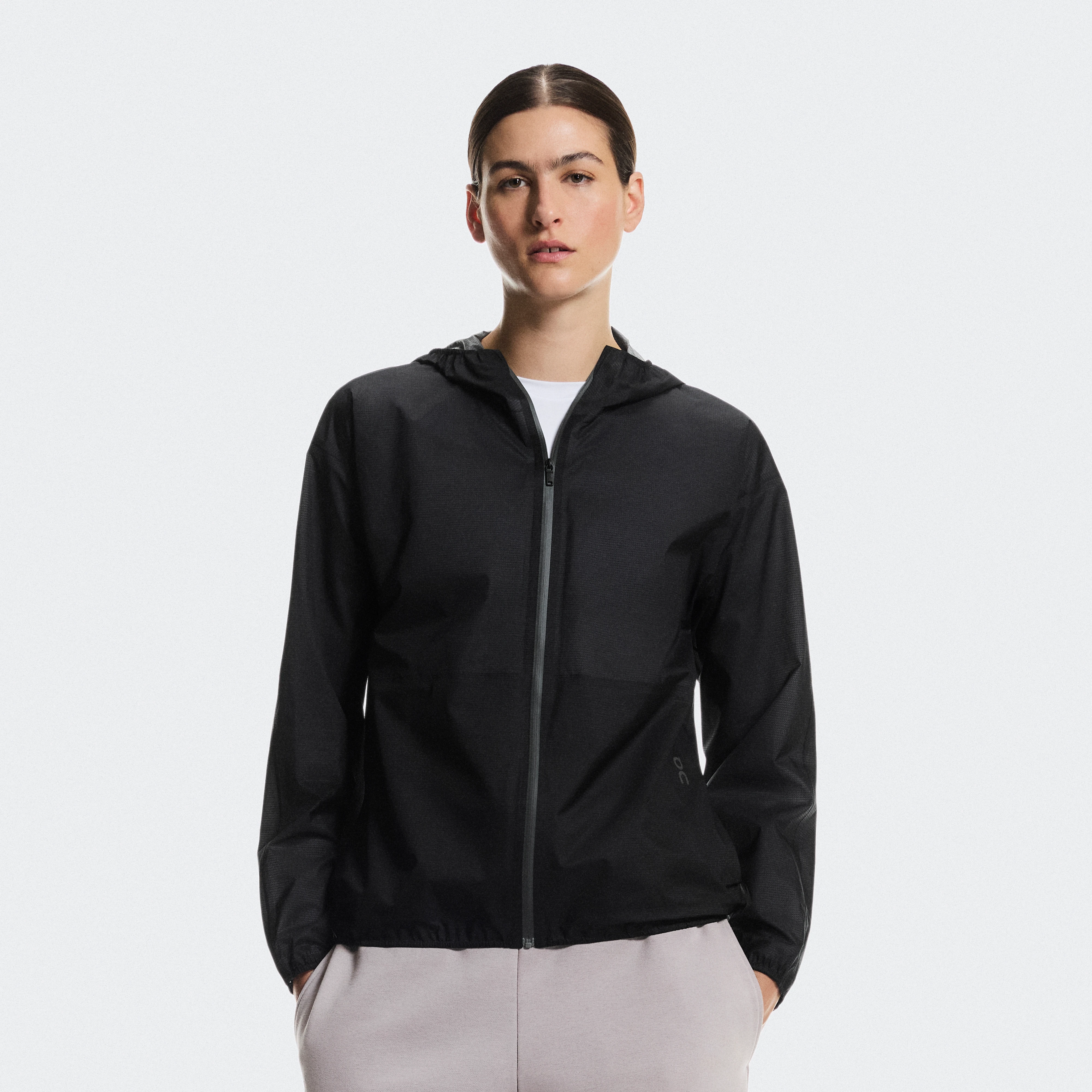 On Explore Lightweight Waterproof Jacket ブラック ウィメンズ ウィメンズ – 雨天　街中の移動 ジャケット