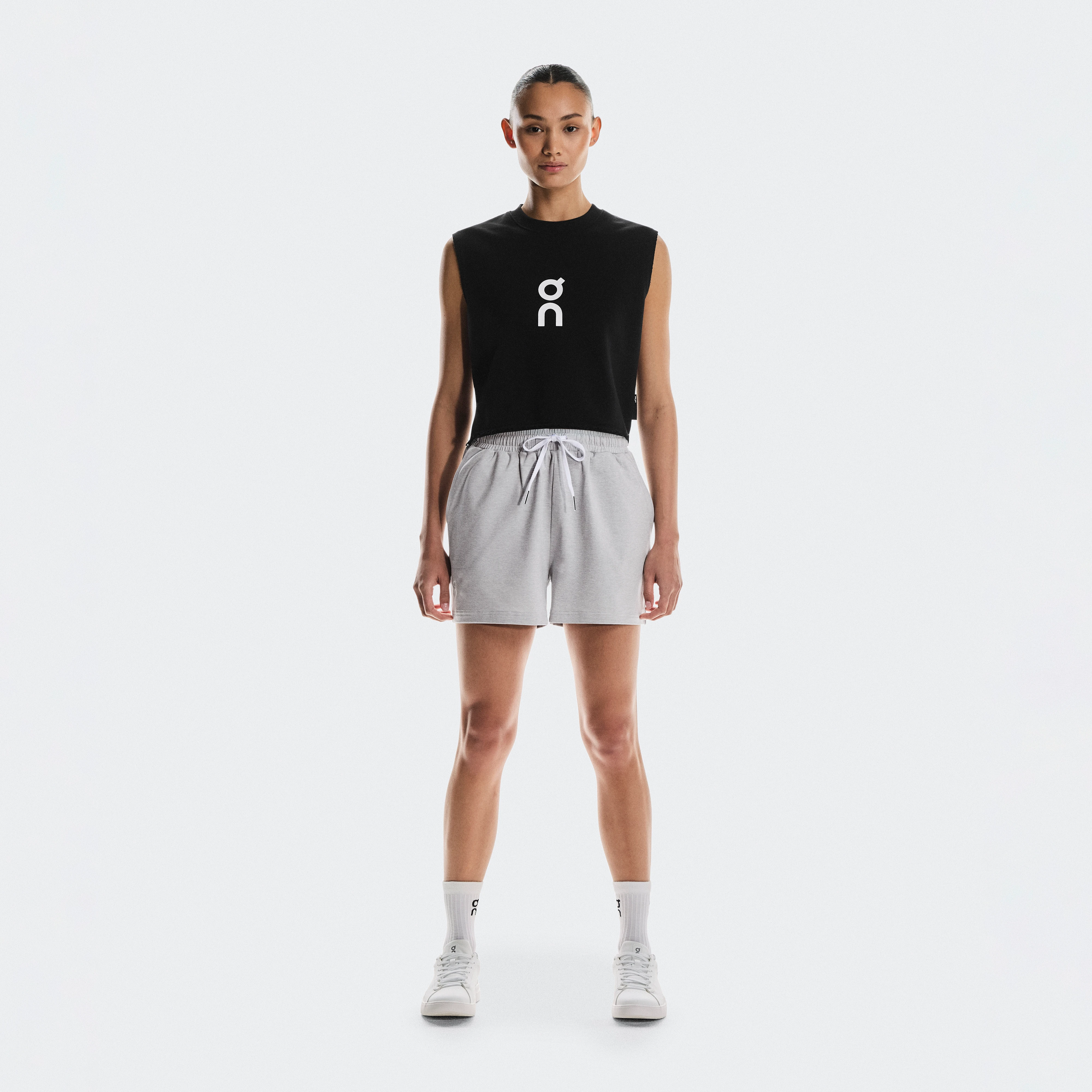 On Courtside Shorts Grey Women Women – Lightweight, everyday tennis, super soft Shorts