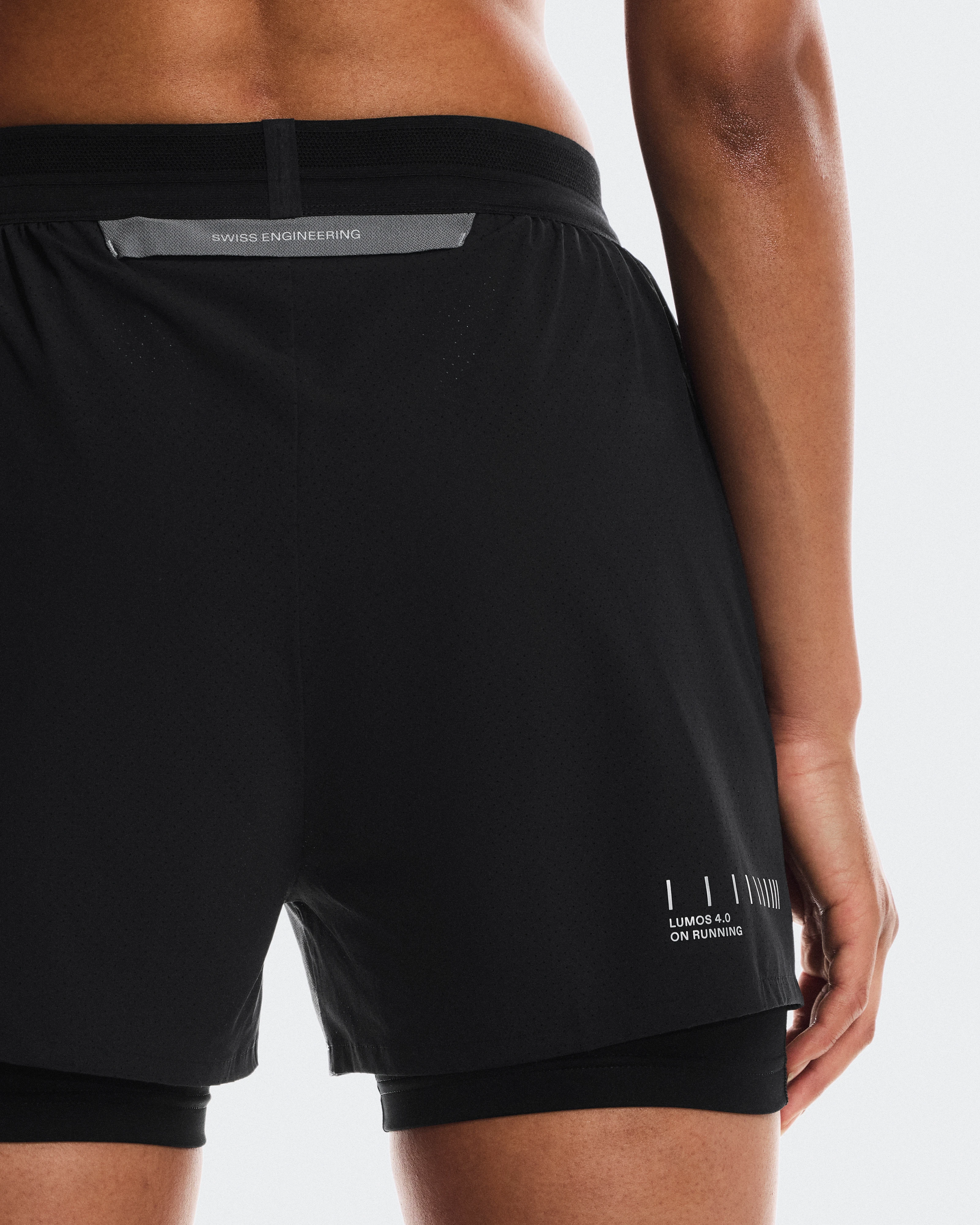 On Performance Shorts Lumos Eclipse & Black Femme Shorts