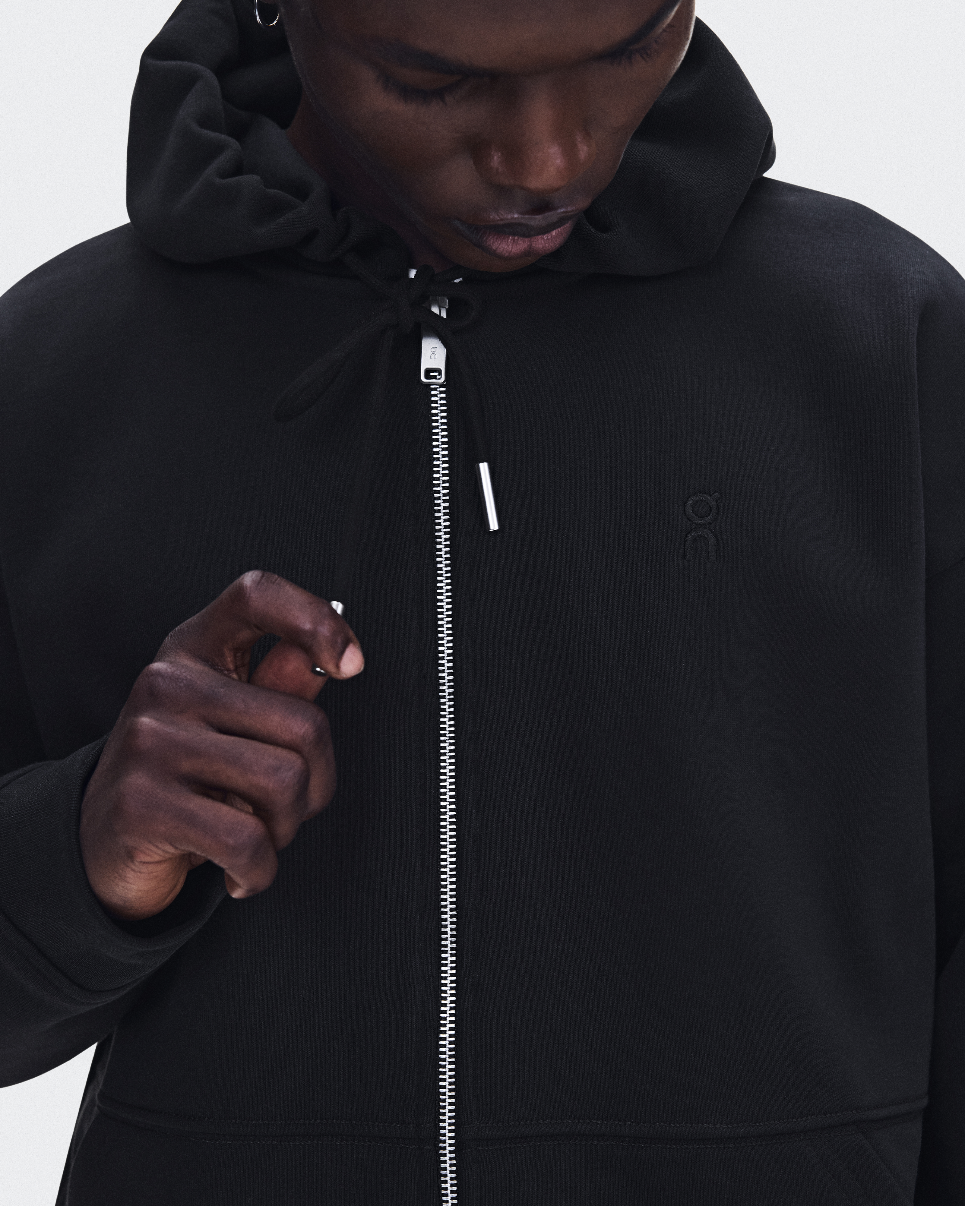 Men's Club Collective Full Zip Hoodie | Black | On Japan