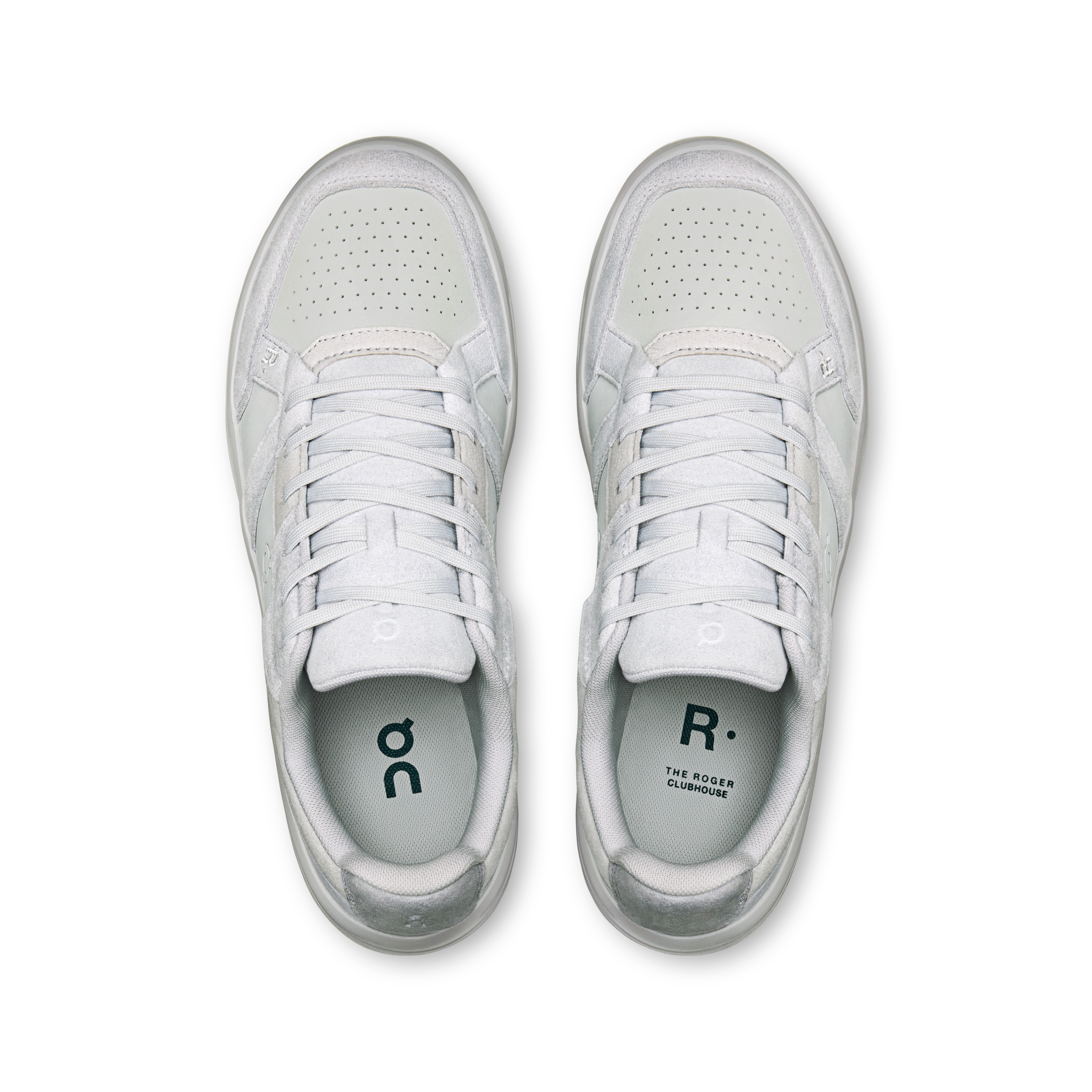 On THE ROGER Clubhouse Ace Glacier & Glacier Men Tennis Shoes
