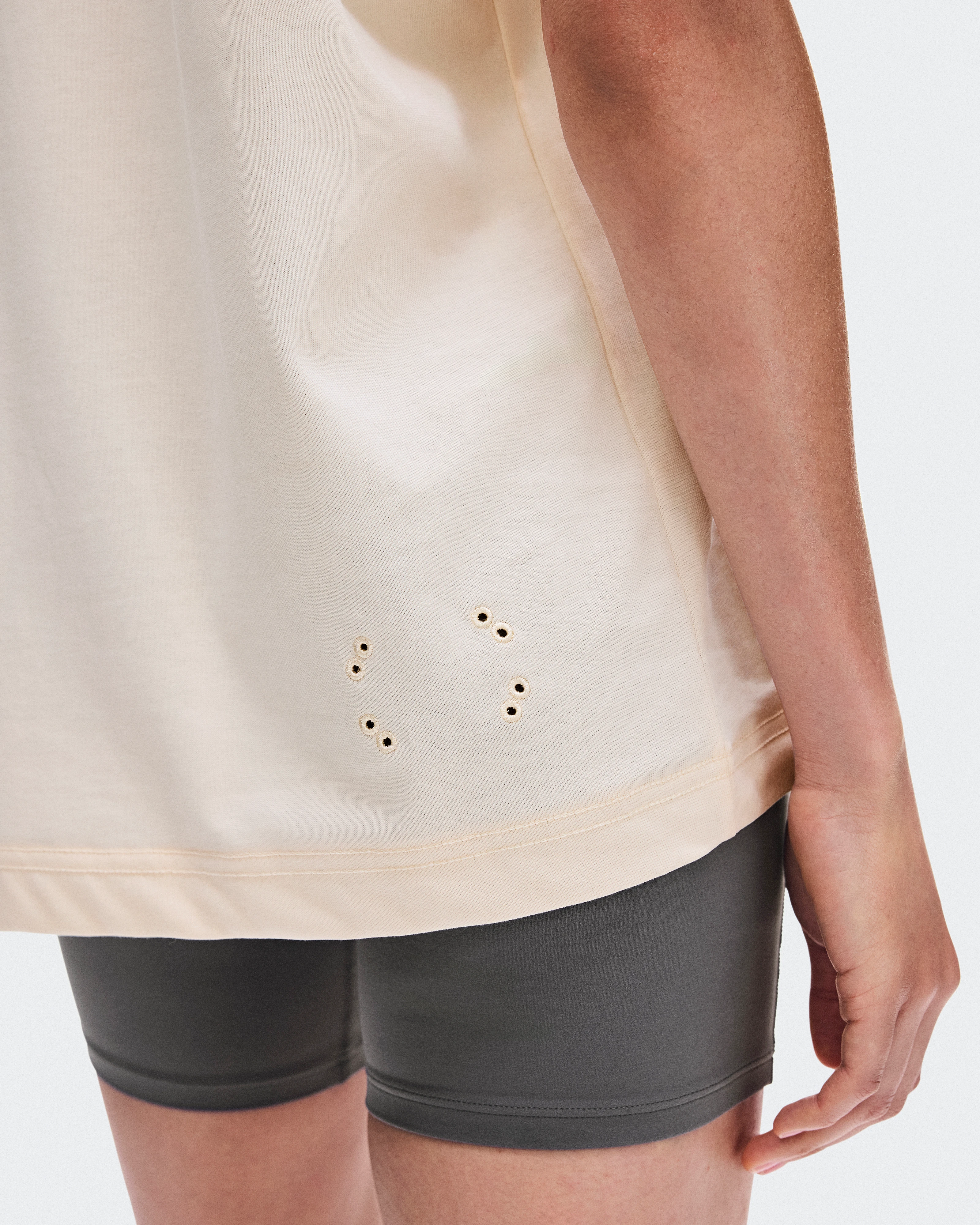 On Club Collective-T Chantilly Women Tops and t-shirts