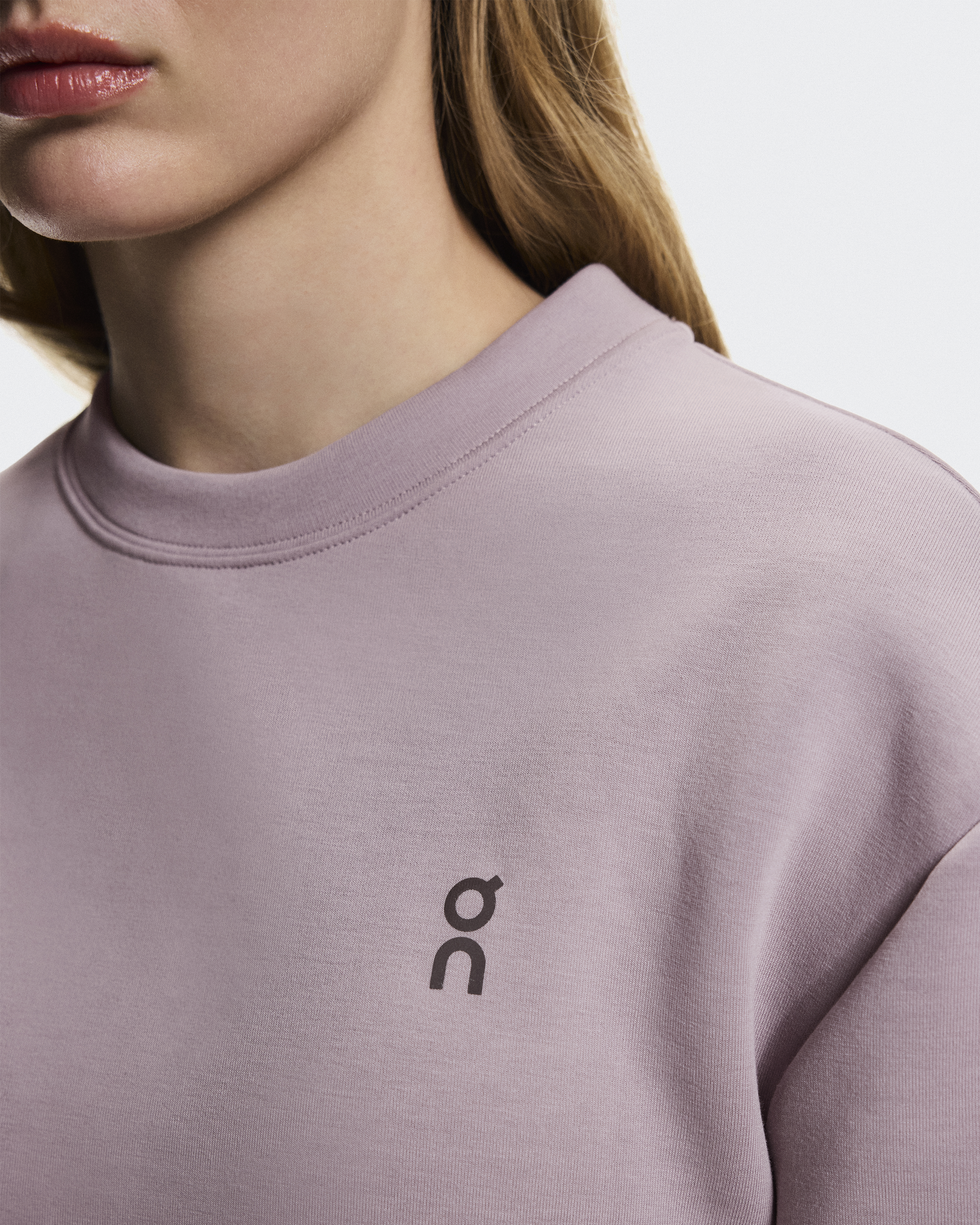 フォーカス テック クルー | 汎用性の高い機能性ウィメンズ クルー