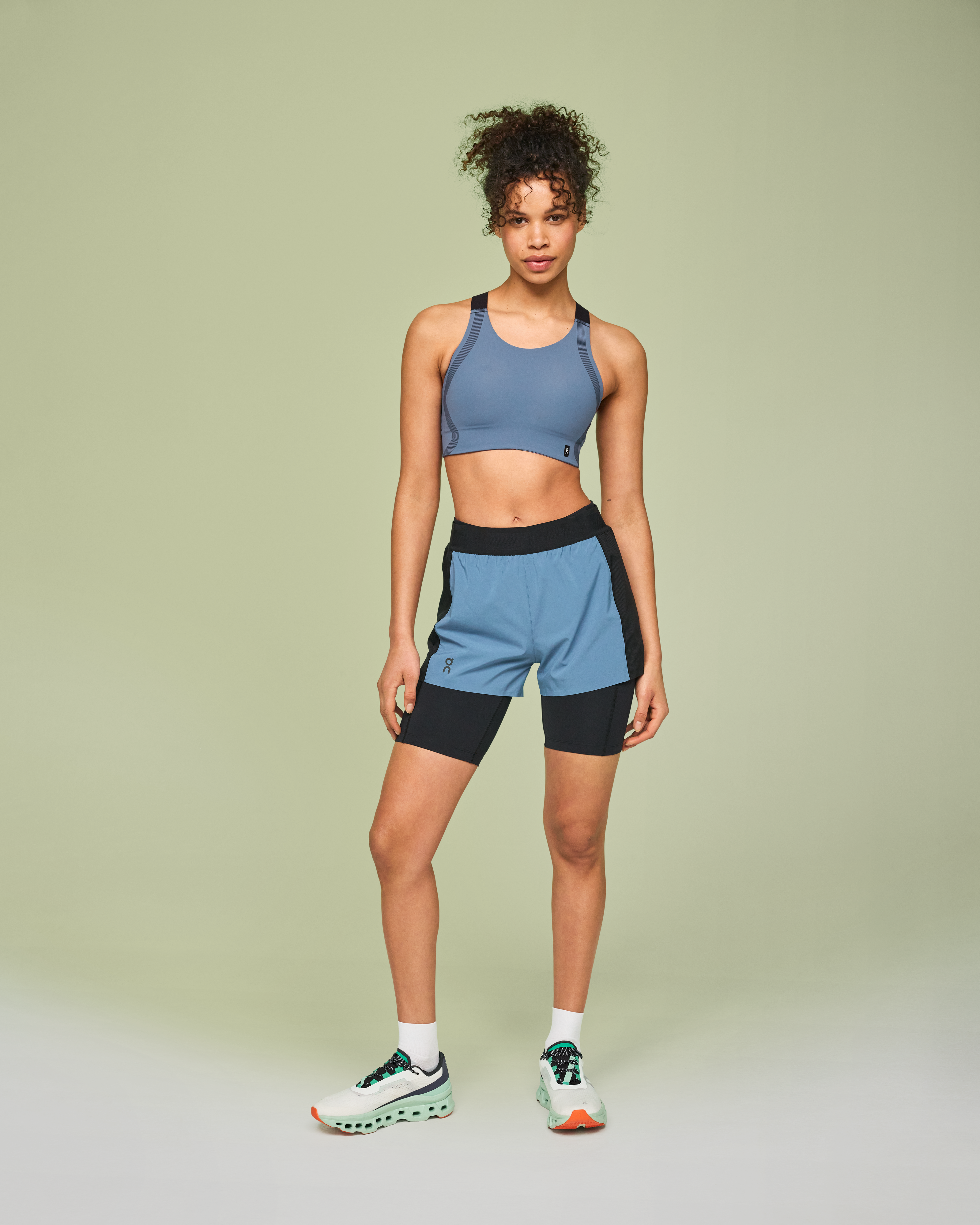 NEW Women's Sport Shorts & Sports Bra – For Women Who Do It All