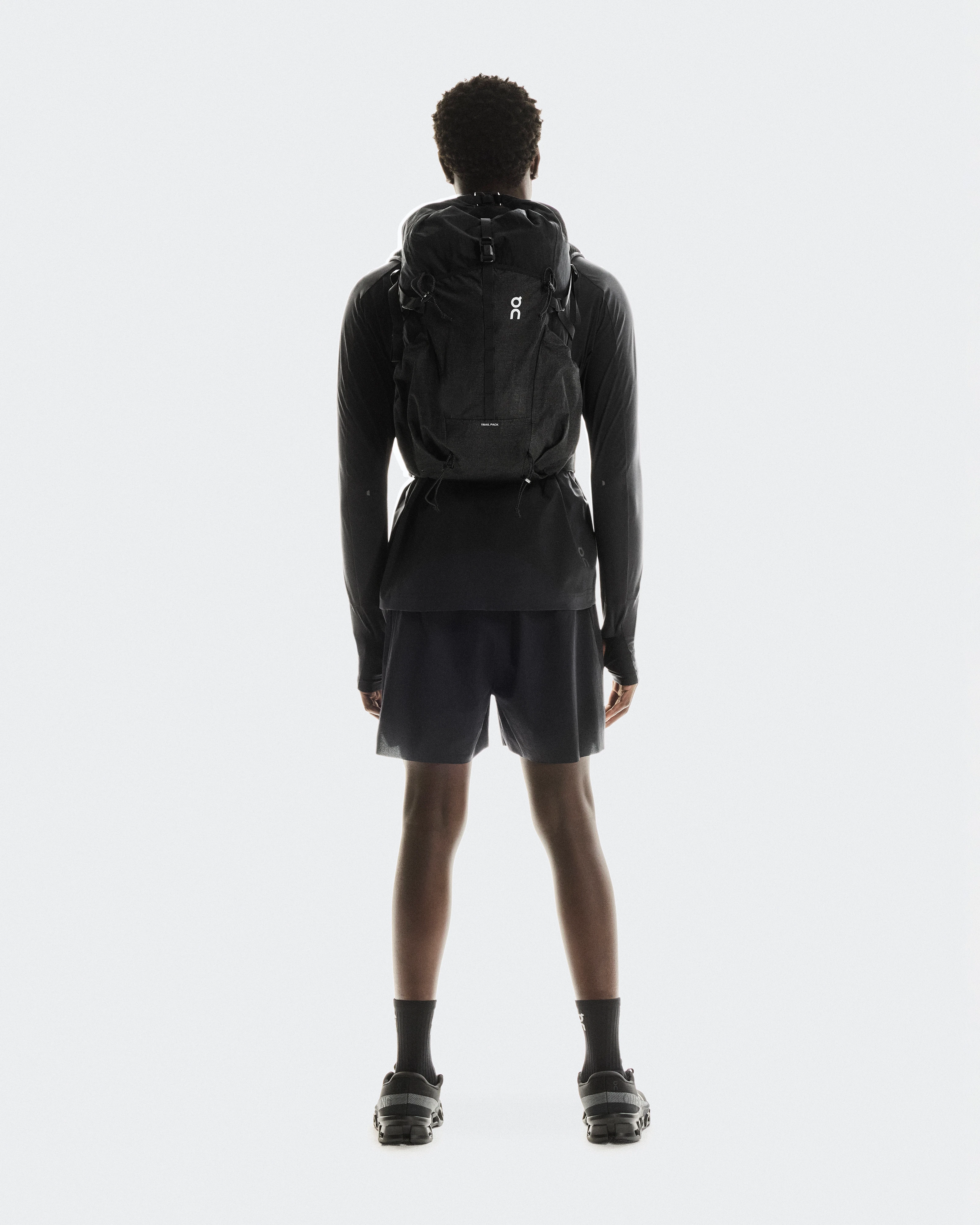 On Trail Pack 20L Black Unisex Bags