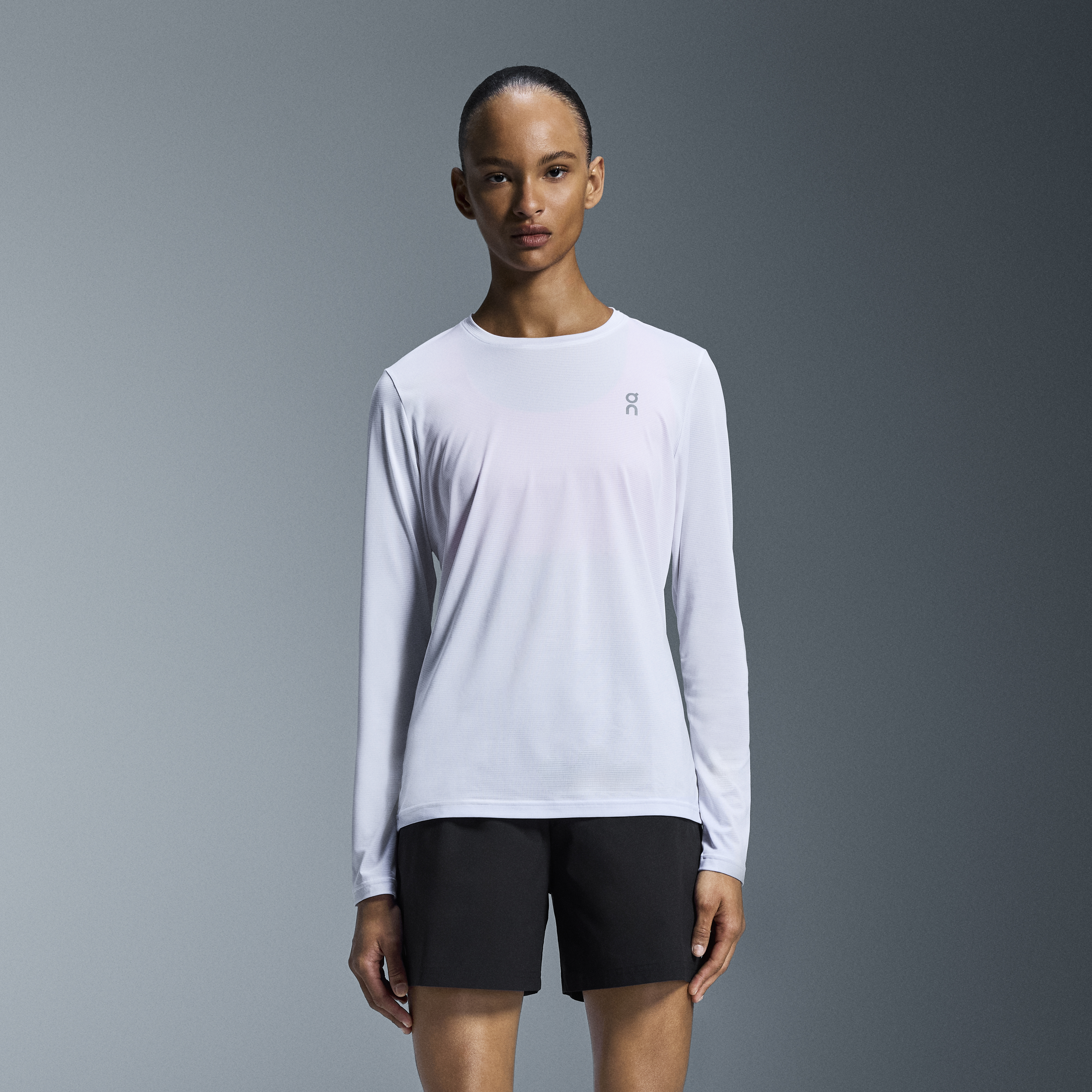 Core Long-T Long-Sleeve Shirt in White